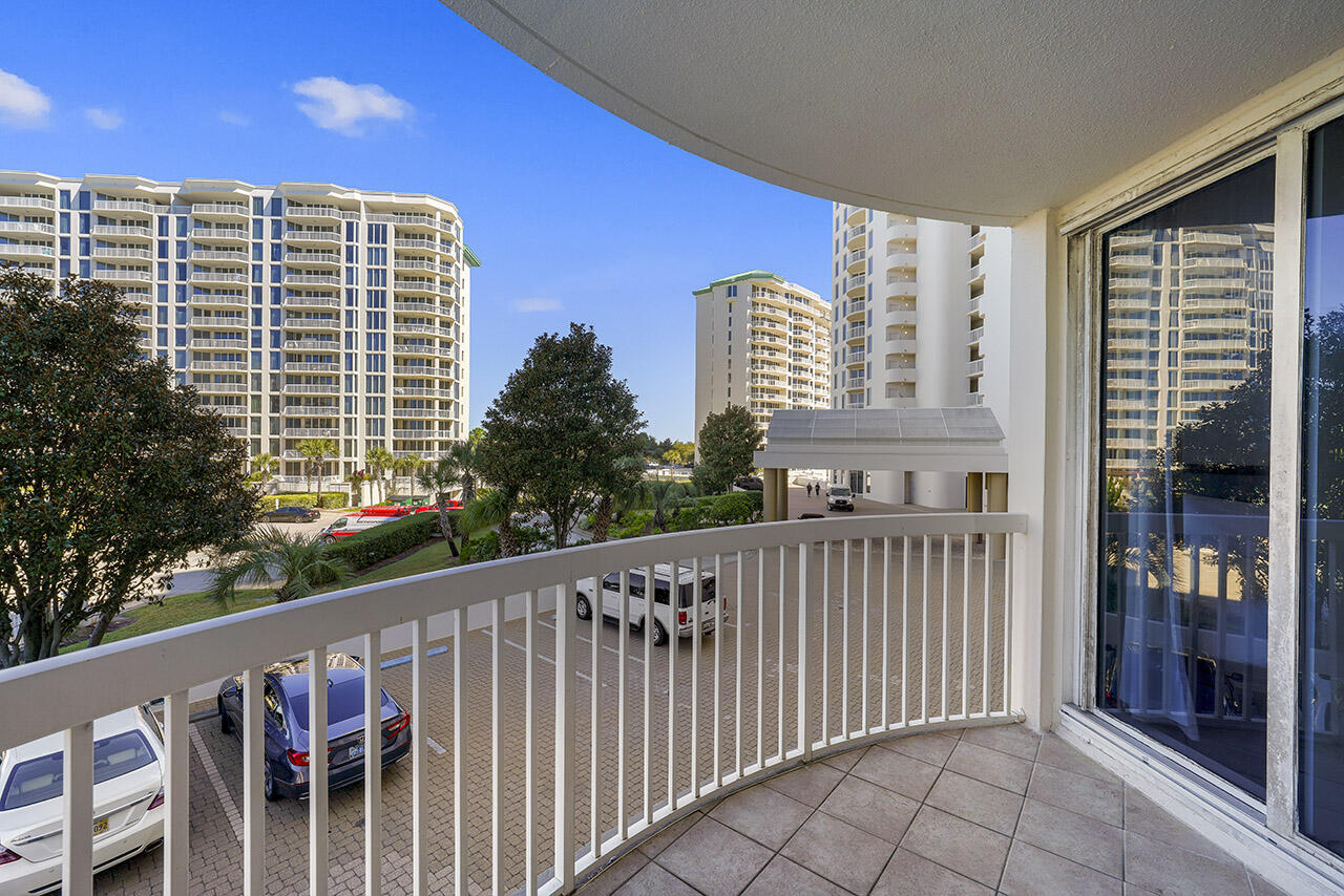 ST. MAARTEN AT SILVER SHELLS - Residential