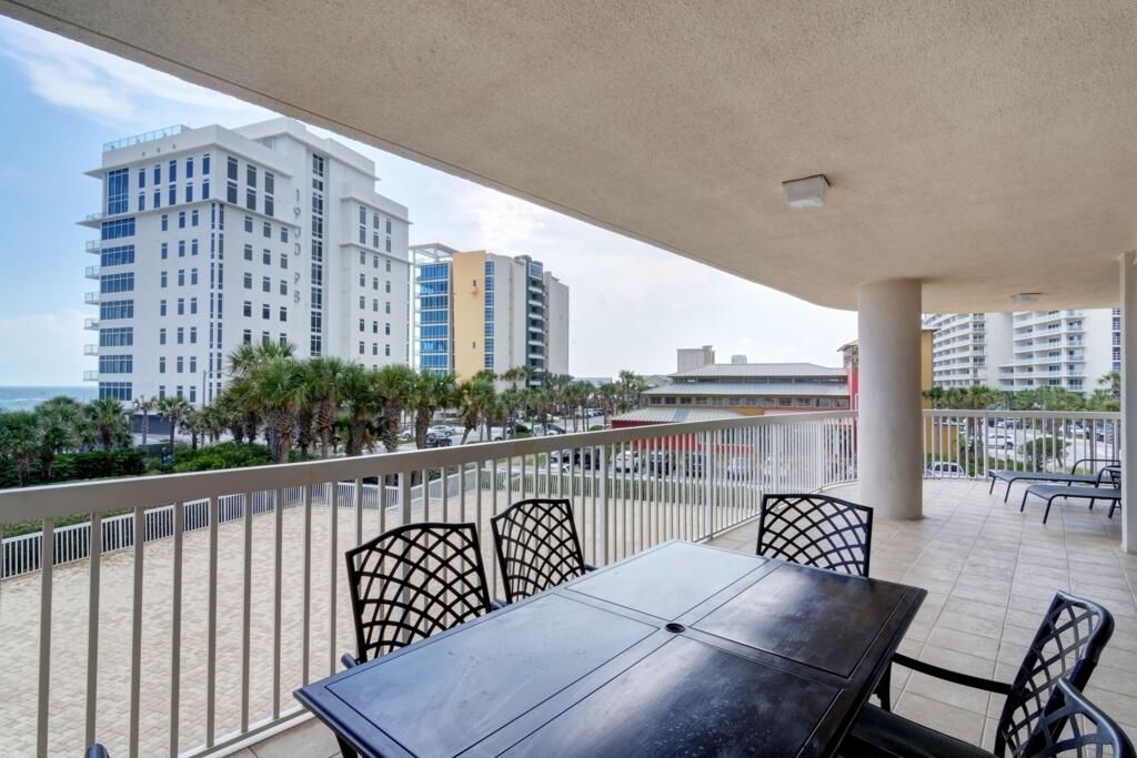 ST. MAARTEN AT SILVER SHELLS - Residential
