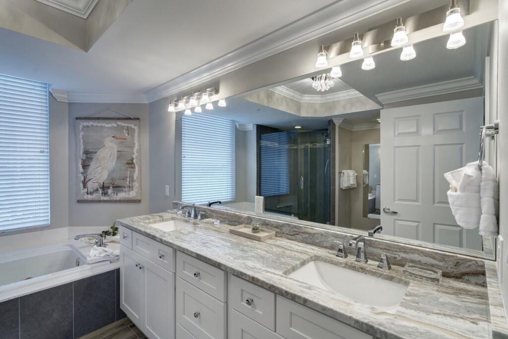 ST. MAARTEN AT SILVER SHELLS - Residential