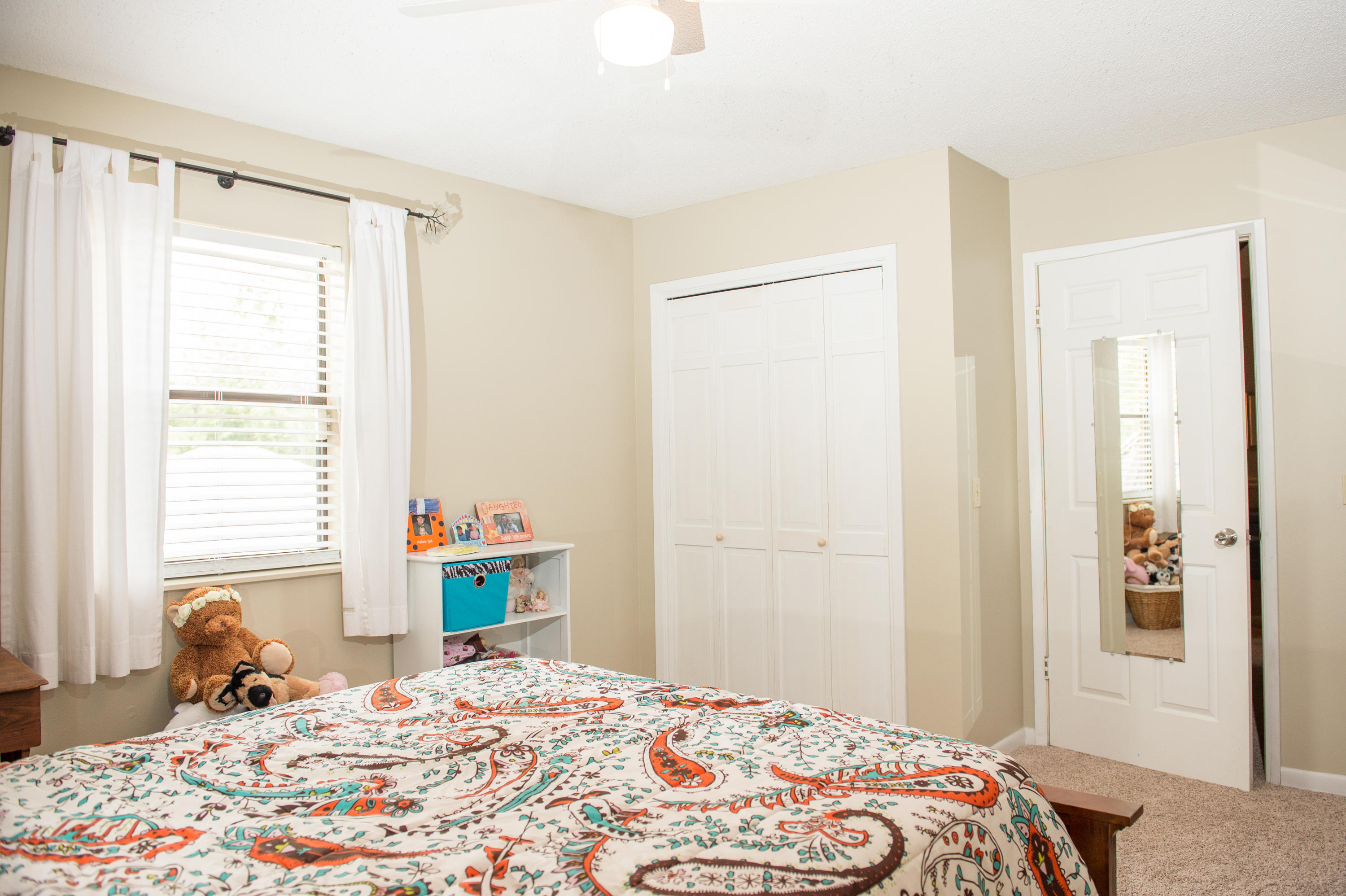 HOLLY HILLS - Residential