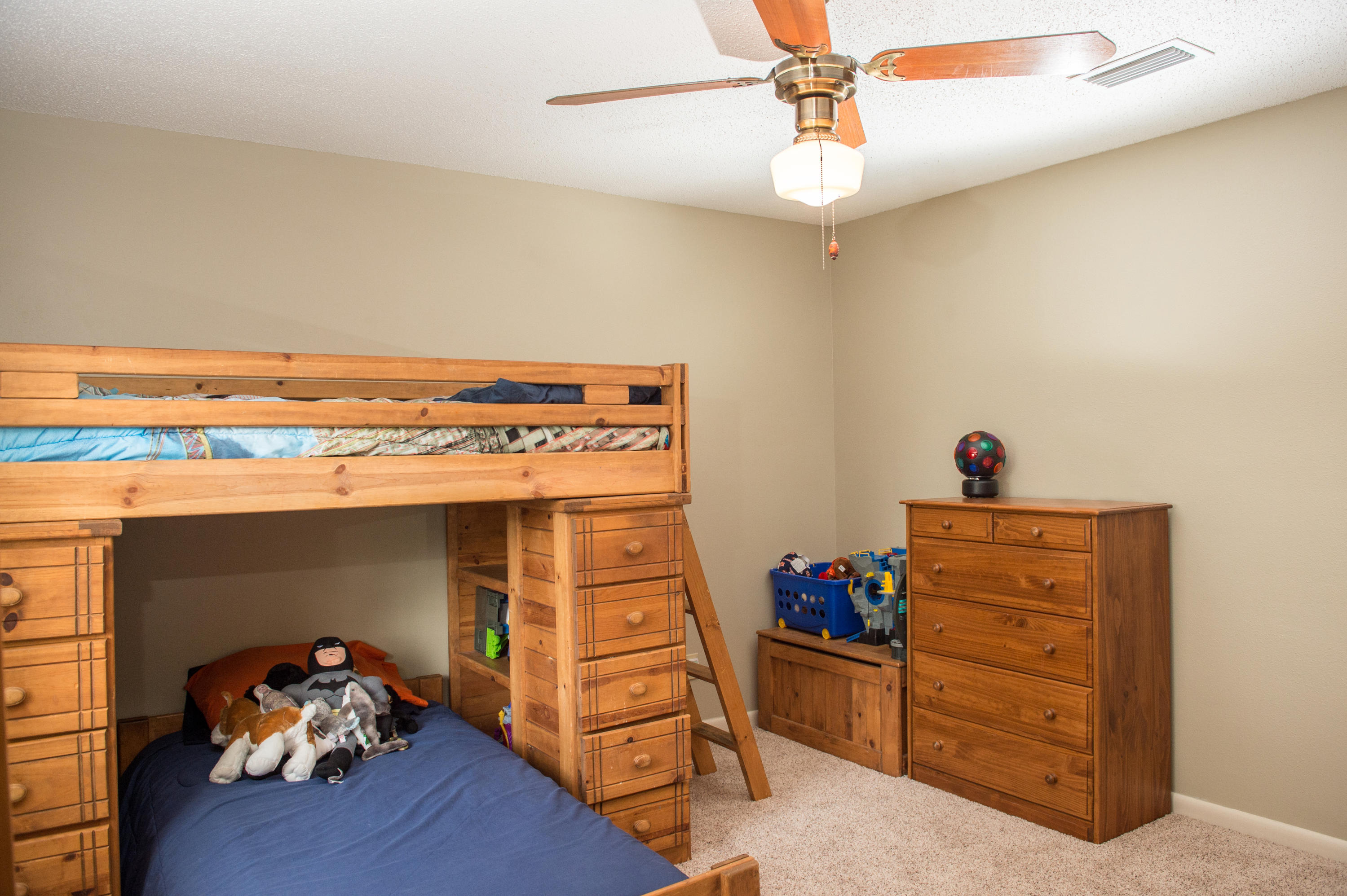 HOLLY HILLS - Residential
