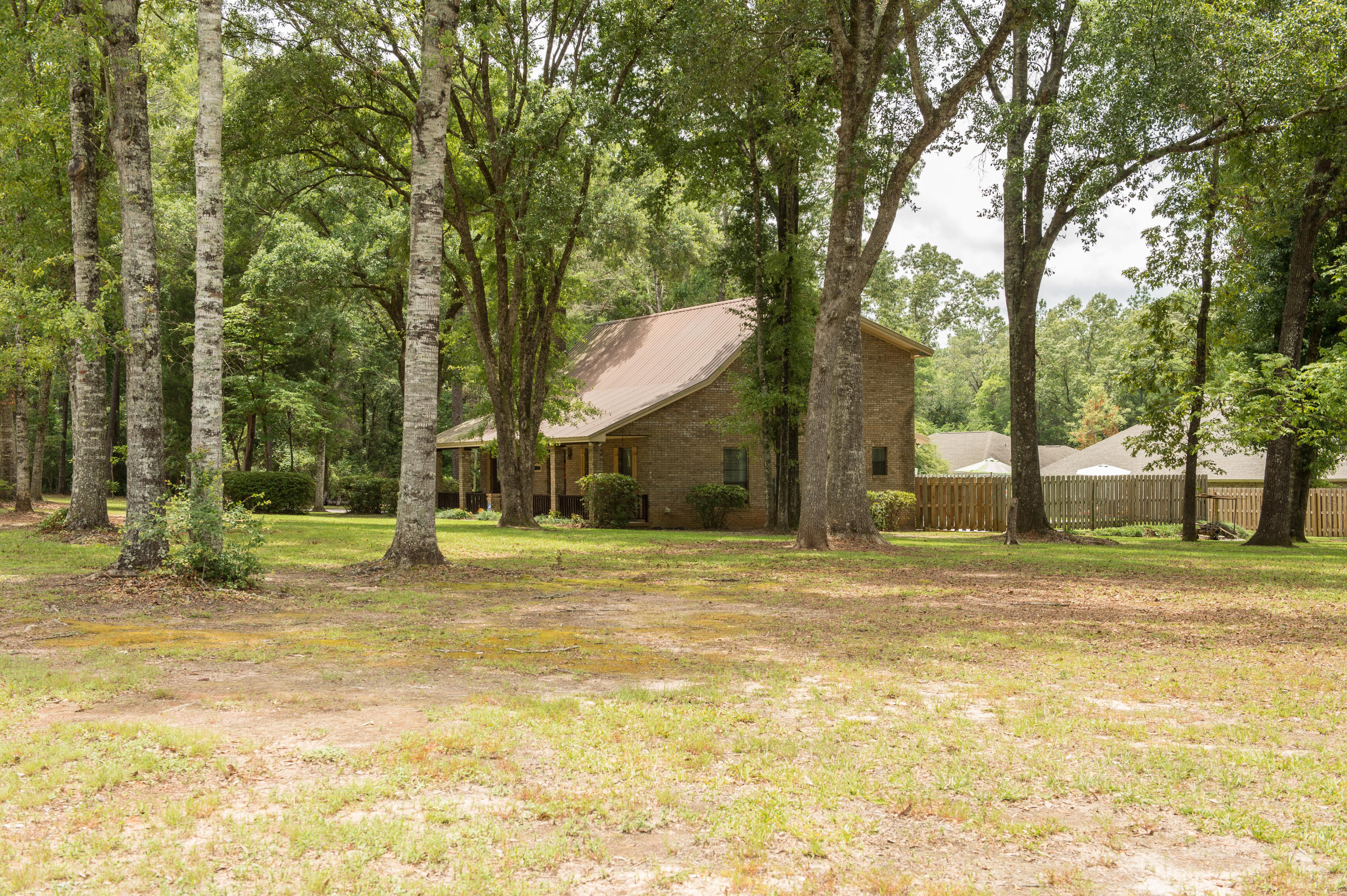 HOLLY HILLS - Residential