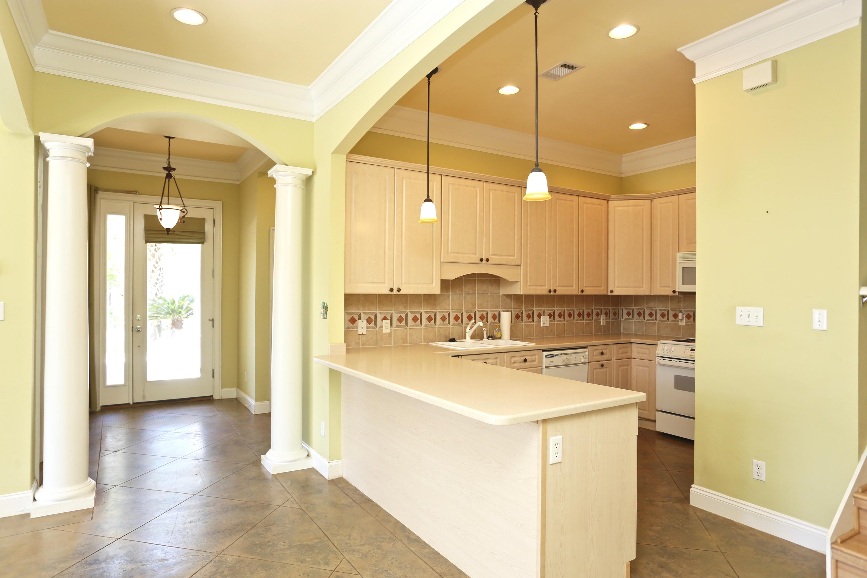 FAIRWAY VILLAS - Residential