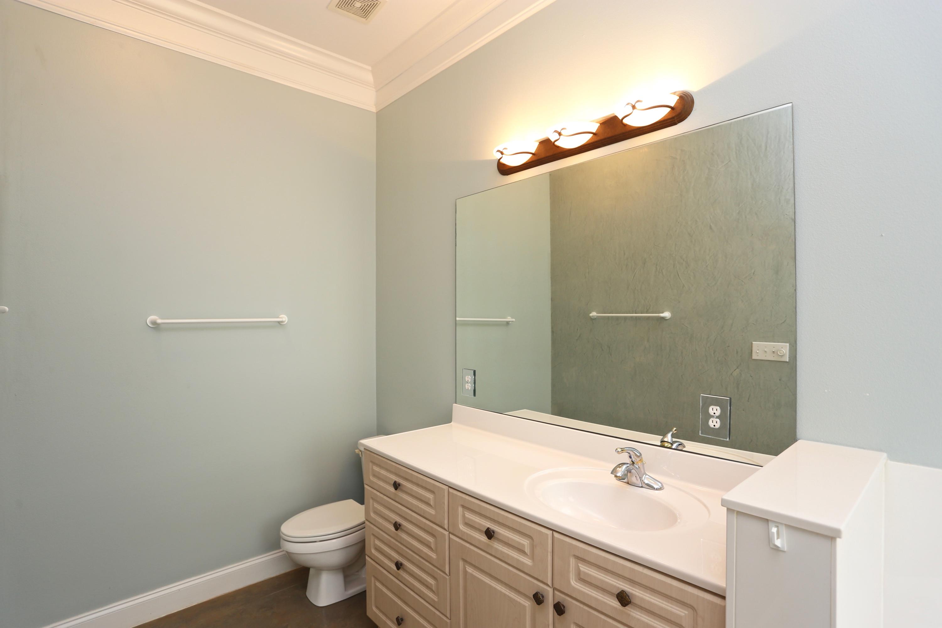 FAIRWAY VILLAS - Residential