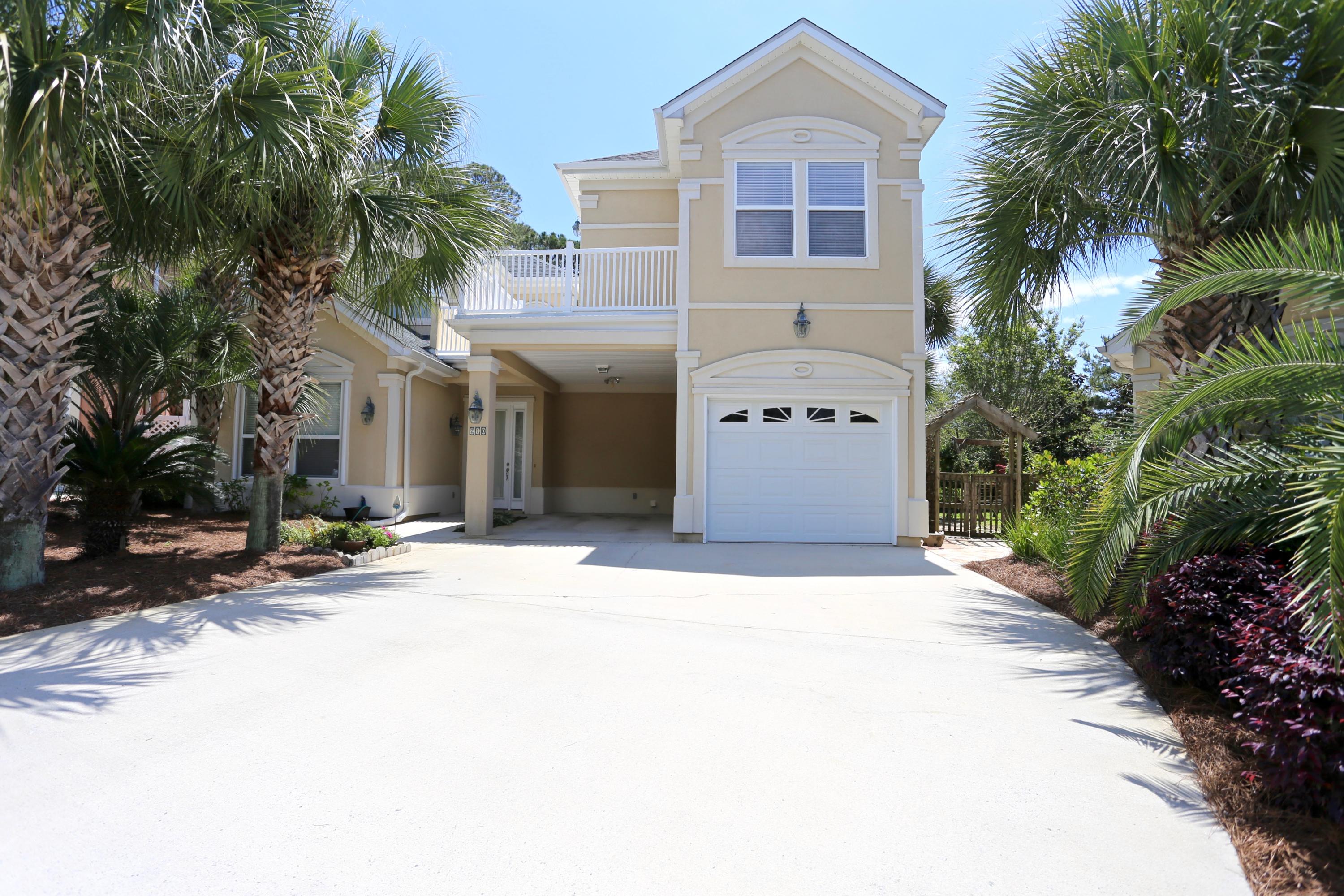 FAIRWAY VILLAS - Residential