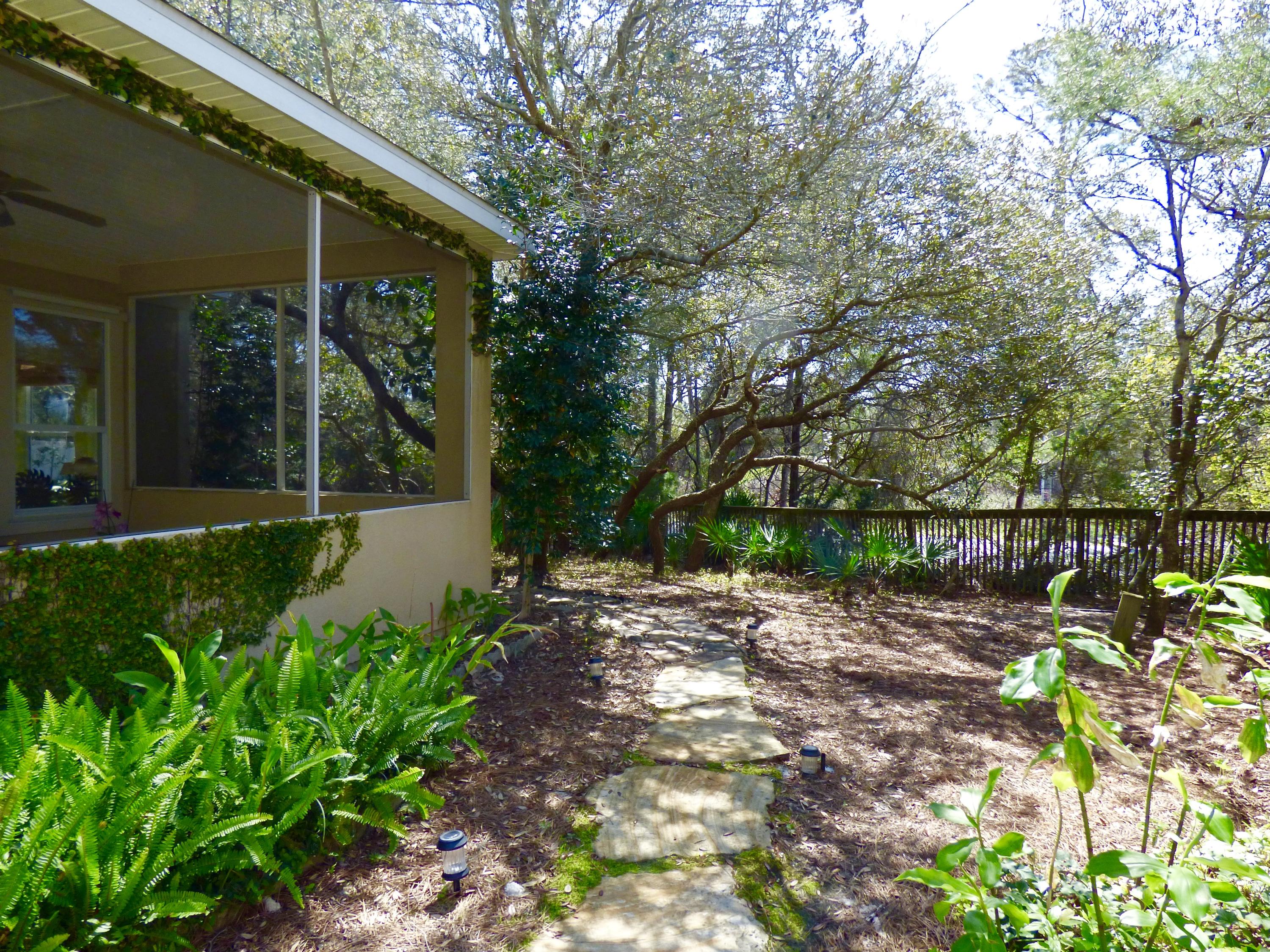 FAIRWAY VILLAS - Residential