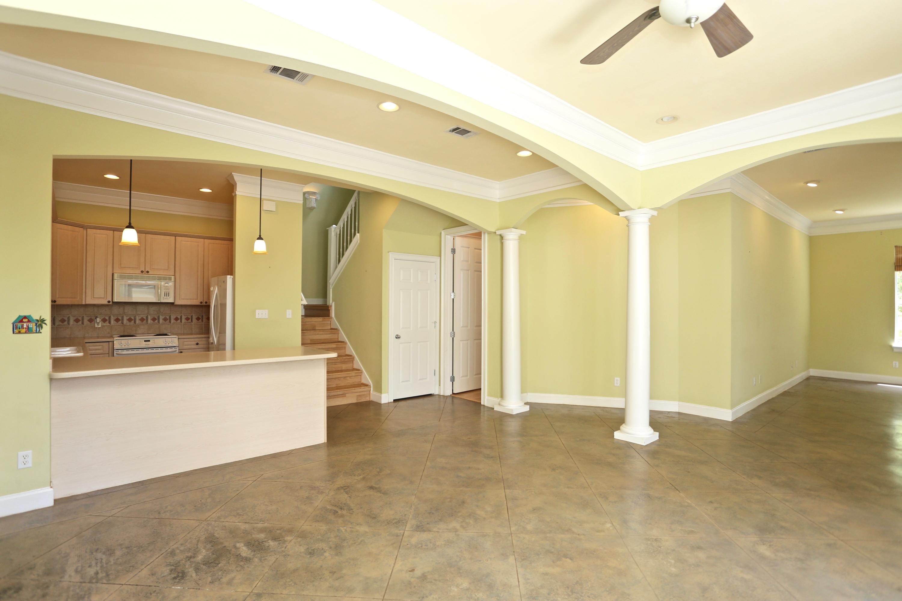 FAIRWAY VILLAS - Residential