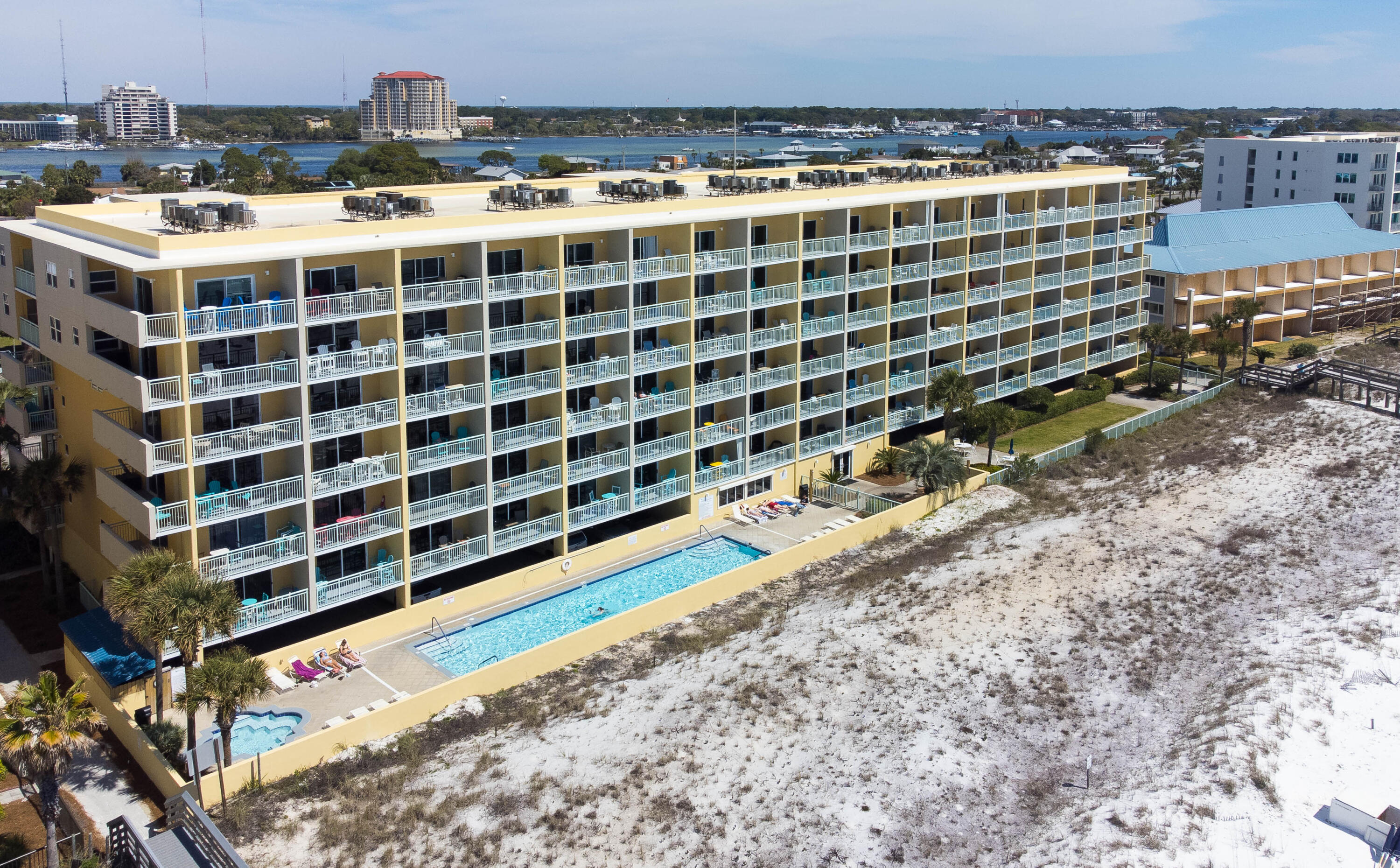 PELICAN ISLE - Residential