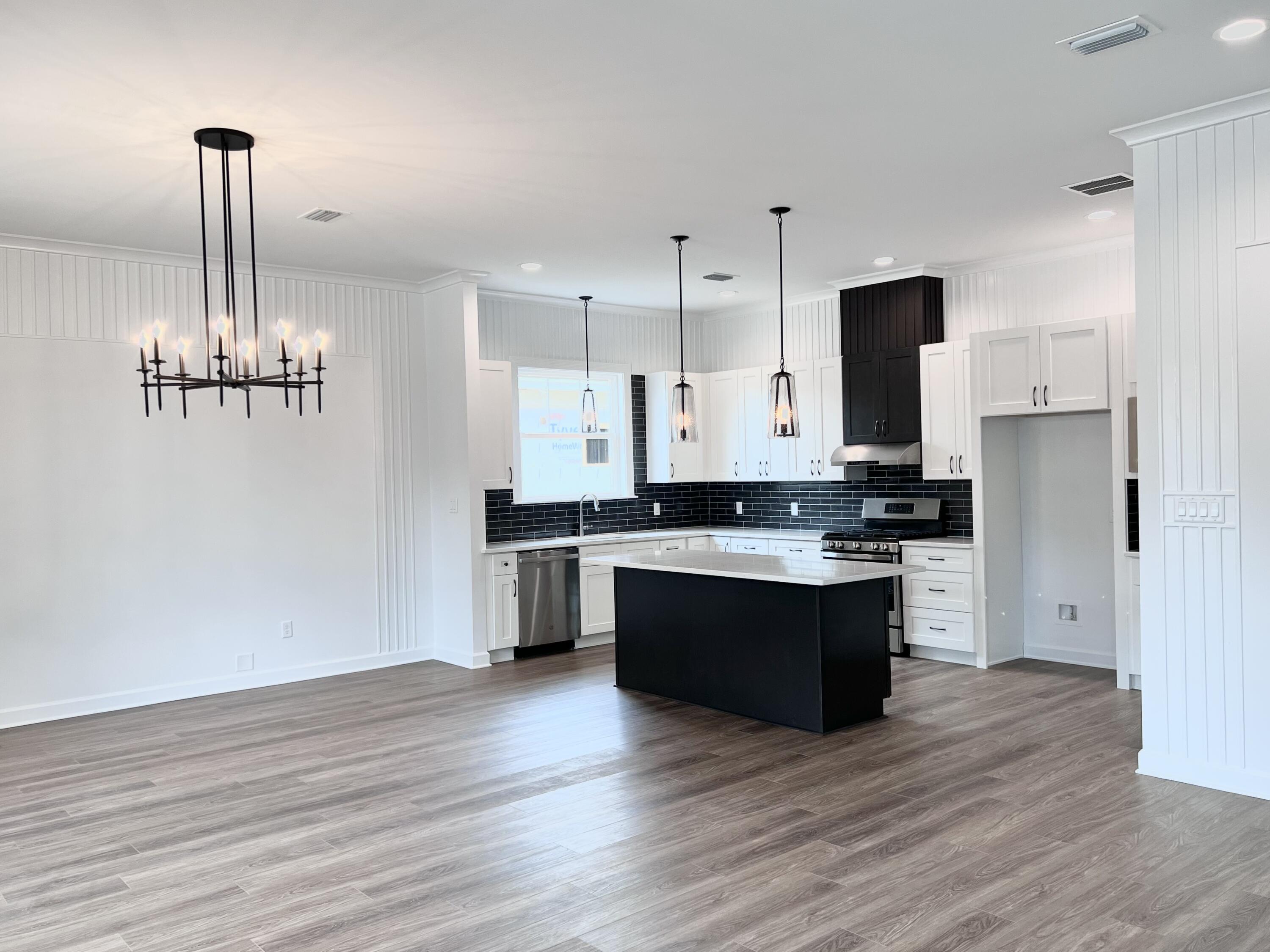 DEER MOSS CREEK - Residential