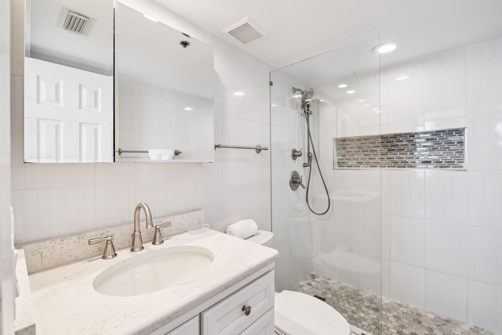 ONE SEAGROVE PLACE CONDO - Residential