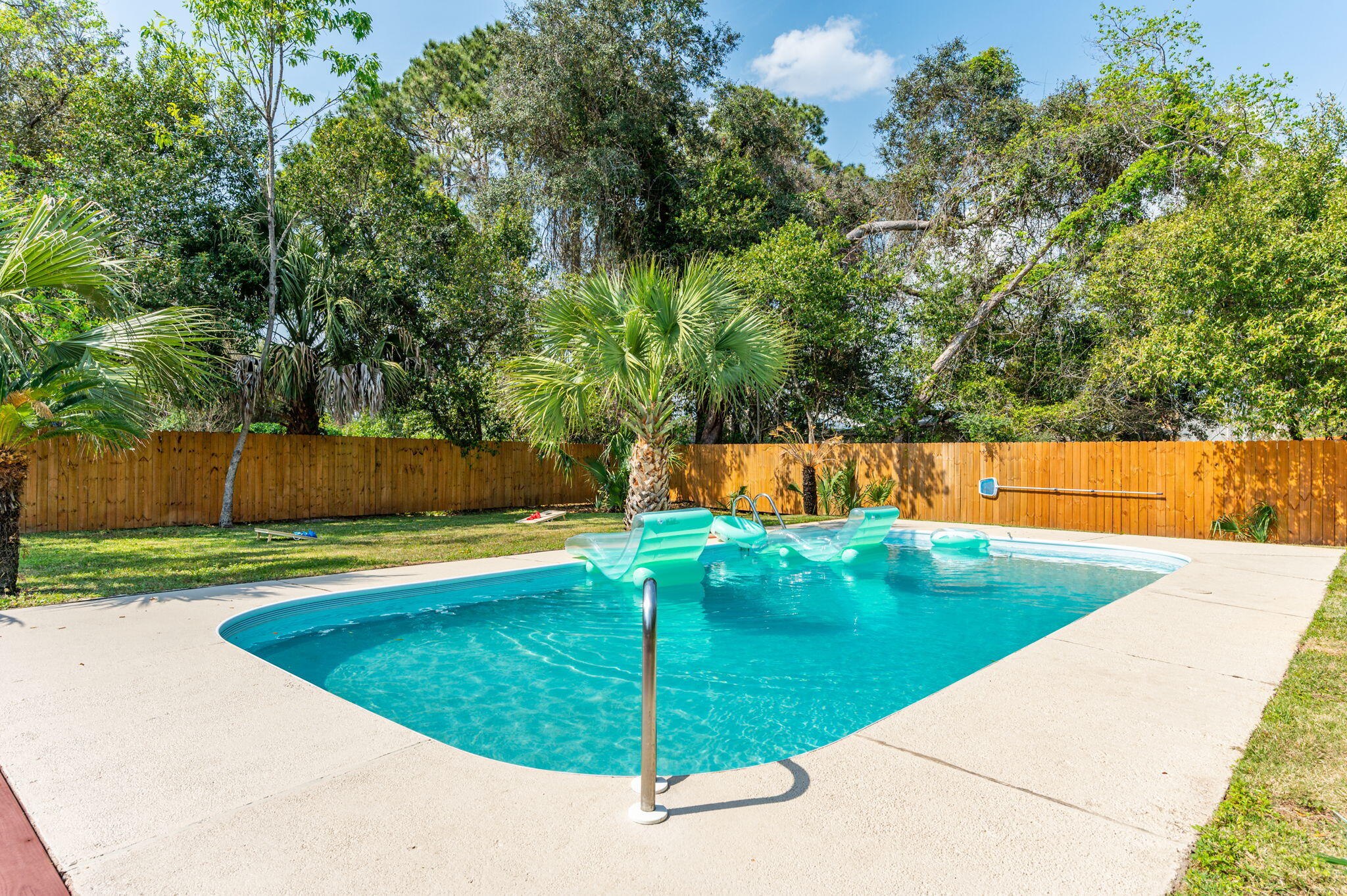 GARNIERS BEACH - Residential