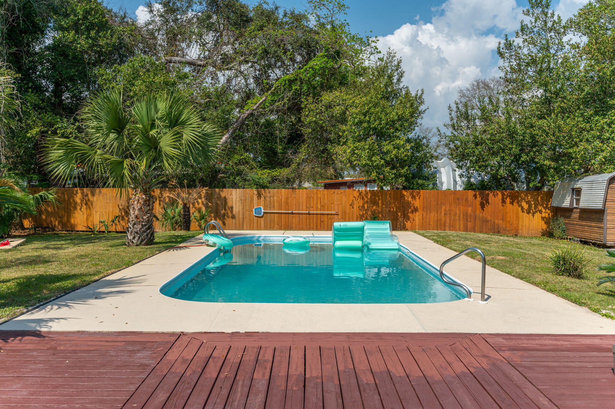 GARNIERS BEACH - Residential