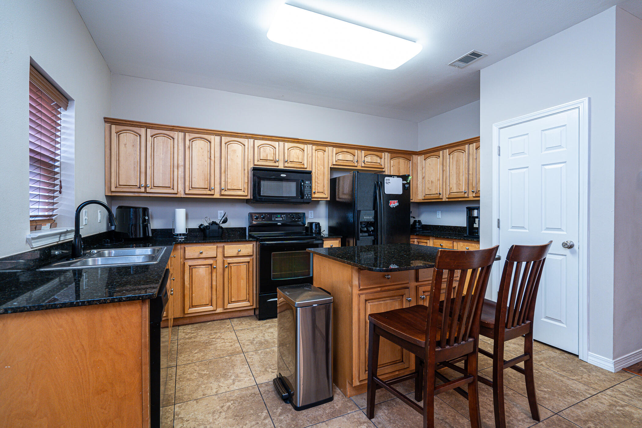 MERIDIAN SQUARE T/H - Residential