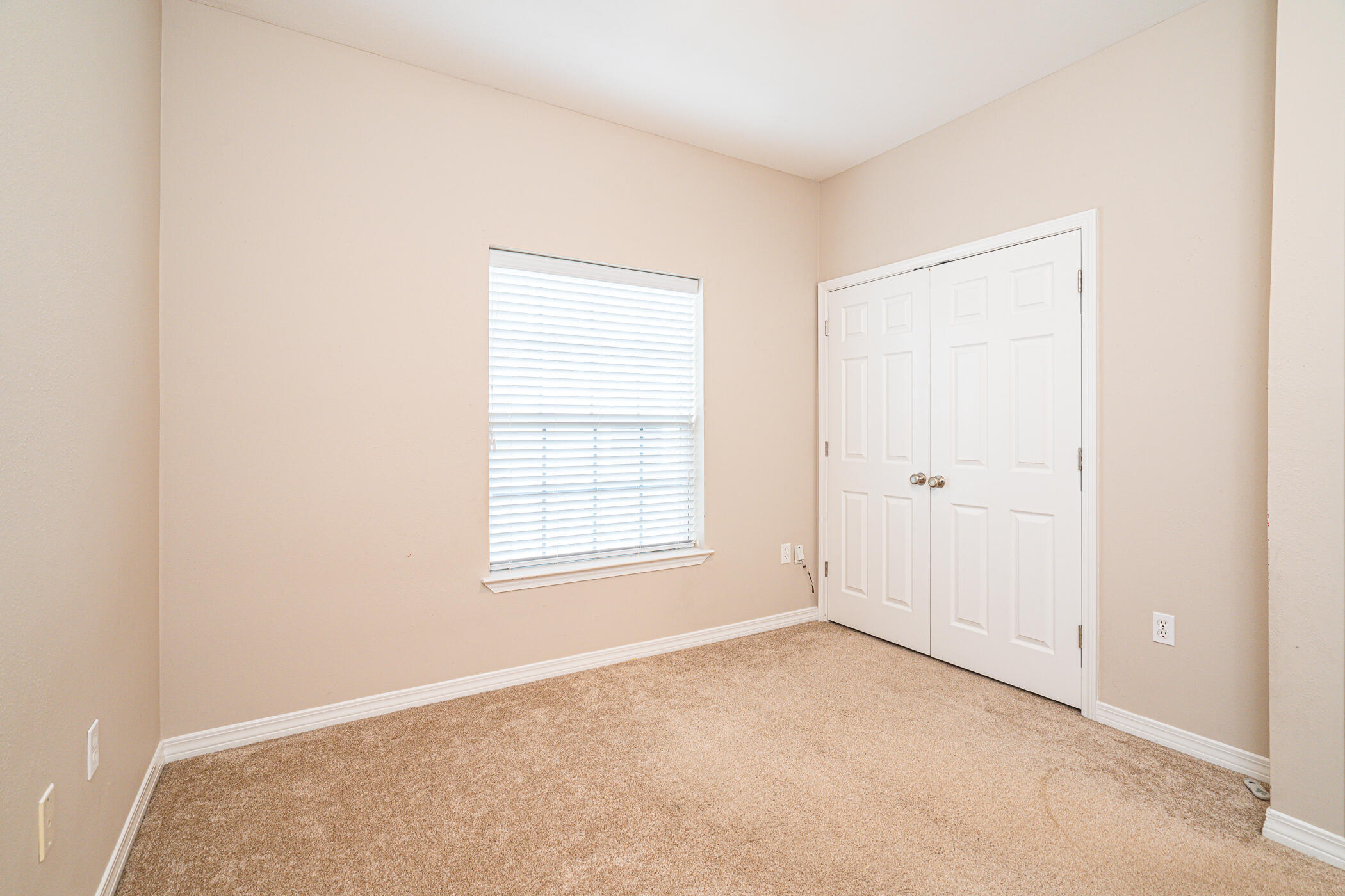 MERIDIAN SQUARE T/H - Residential