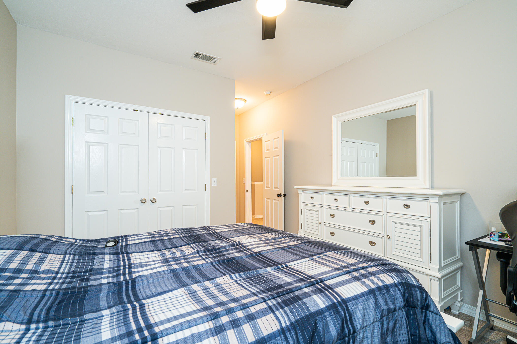 MERIDIAN SQUARE T/H - Residential