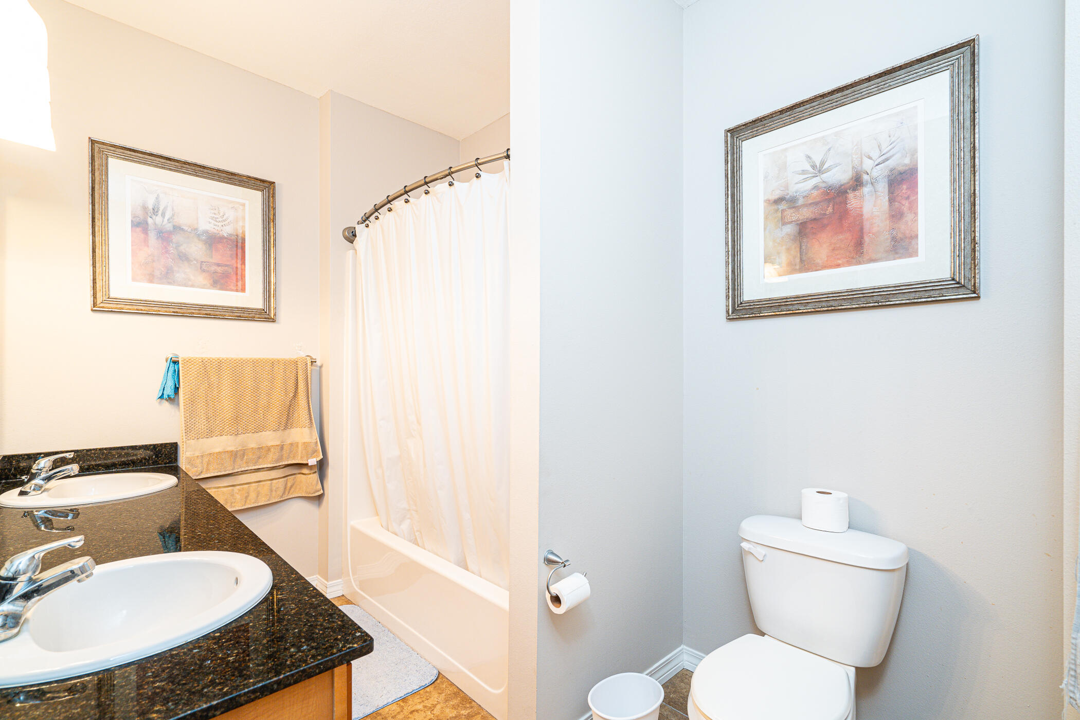 MERIDIAN SQUARE T/H - Residential