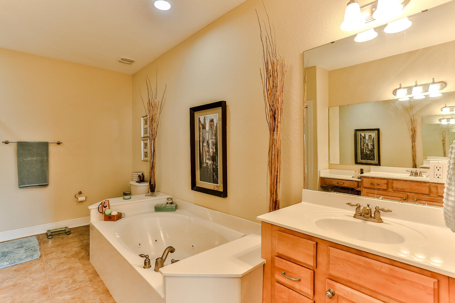 Diamond Lakes - Residential