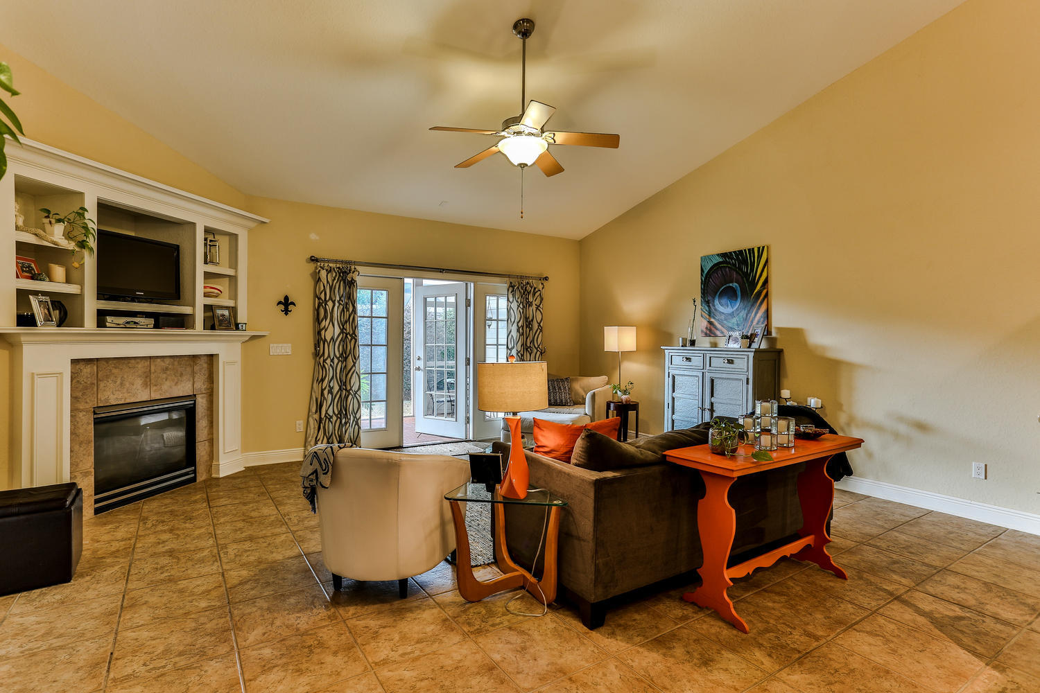 Diamond Lakes - Residential