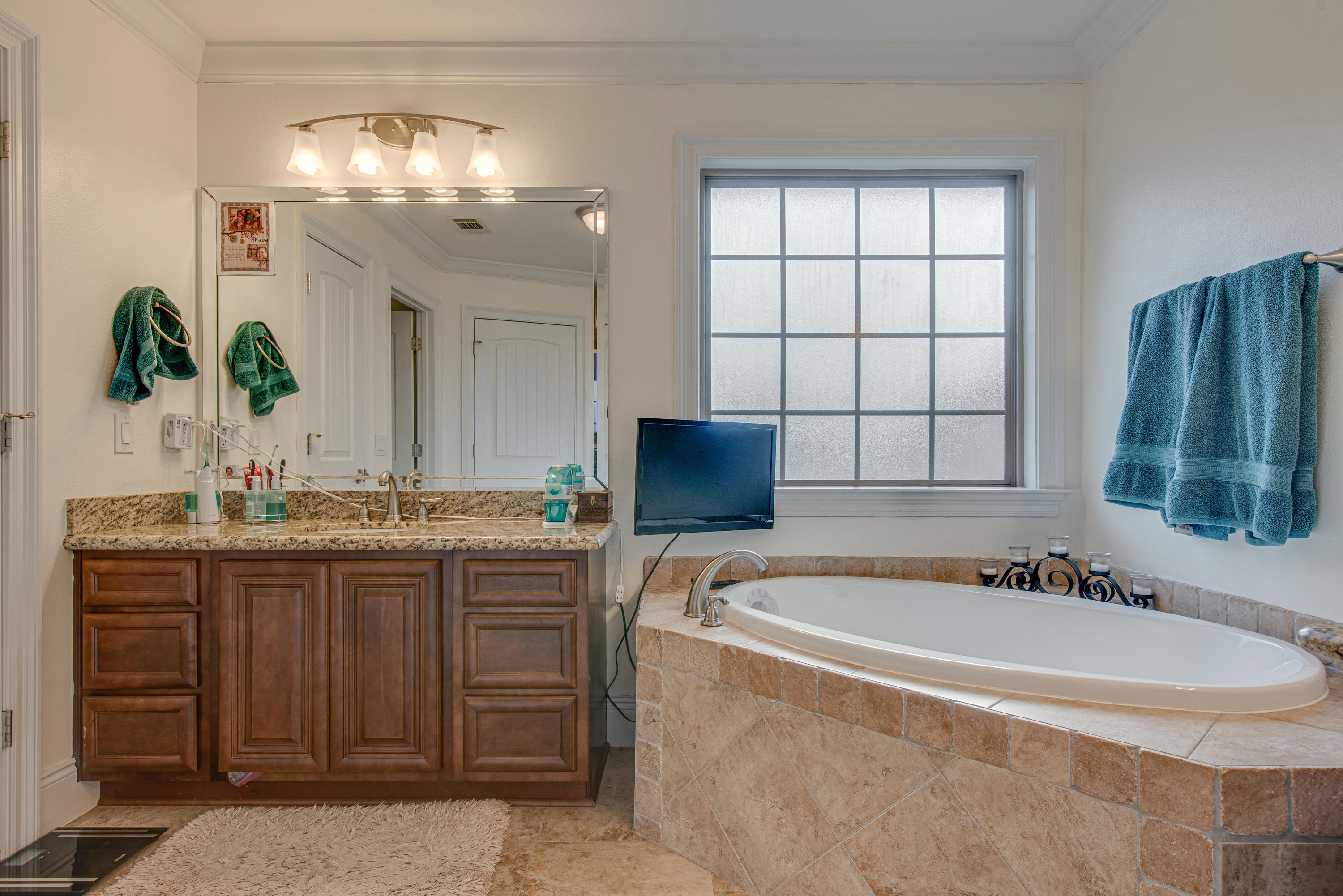 HOLLEY BY THE SEA - Residential