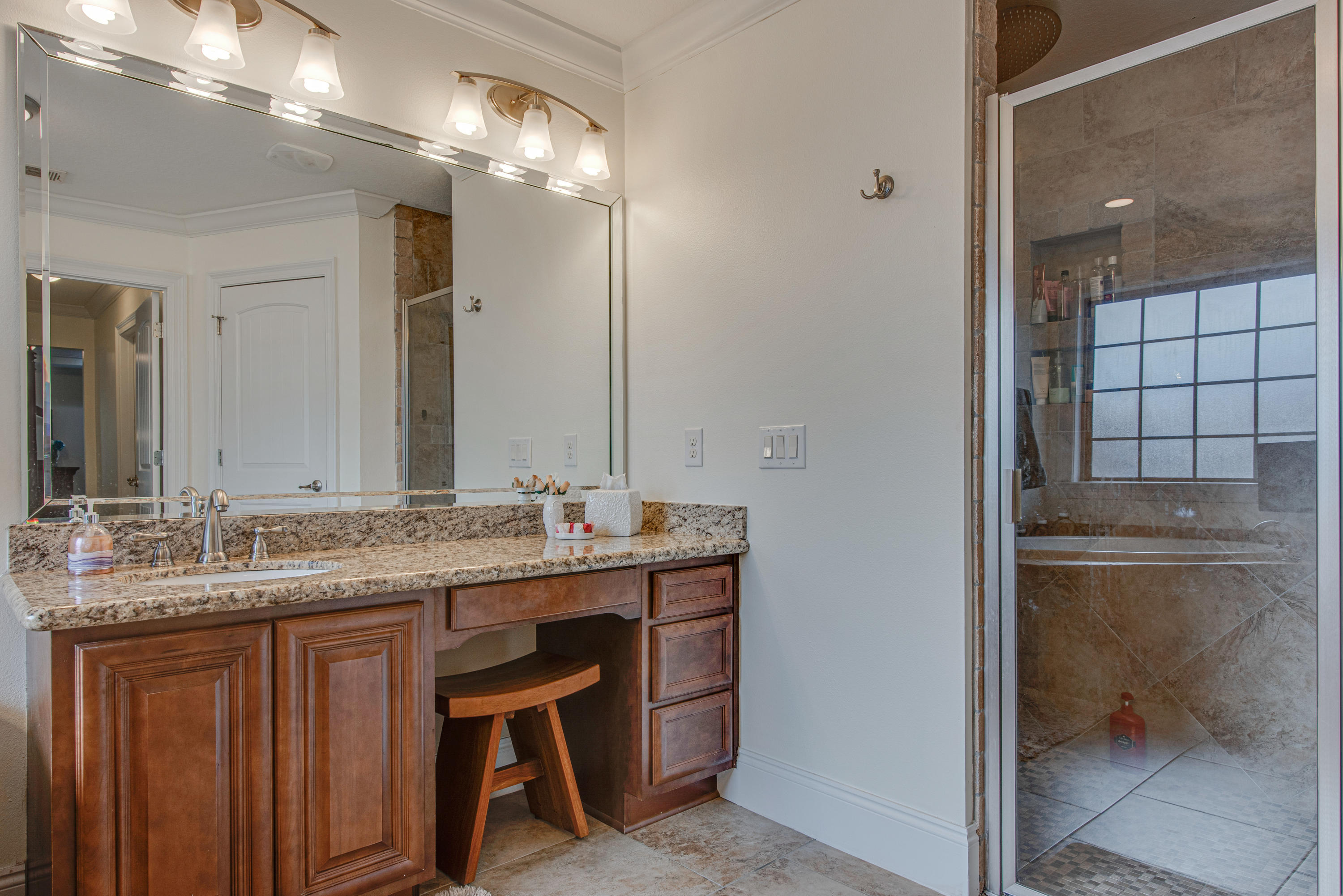 HOLLEY BY THE SEA - Residential