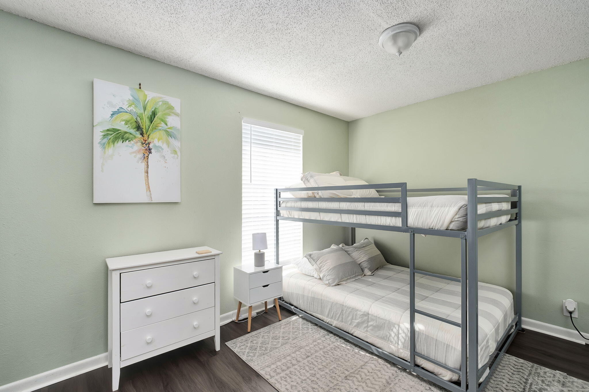 ISLANDWOOD CONDO - Residential