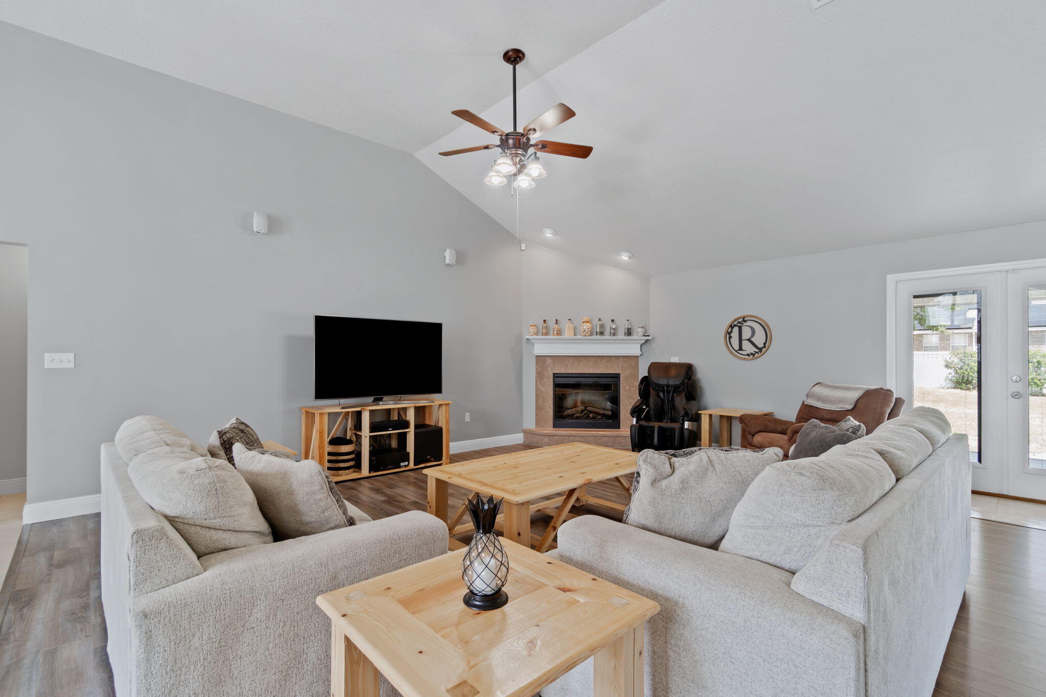 HERITAGE HILLS UNIT 1 - Residential