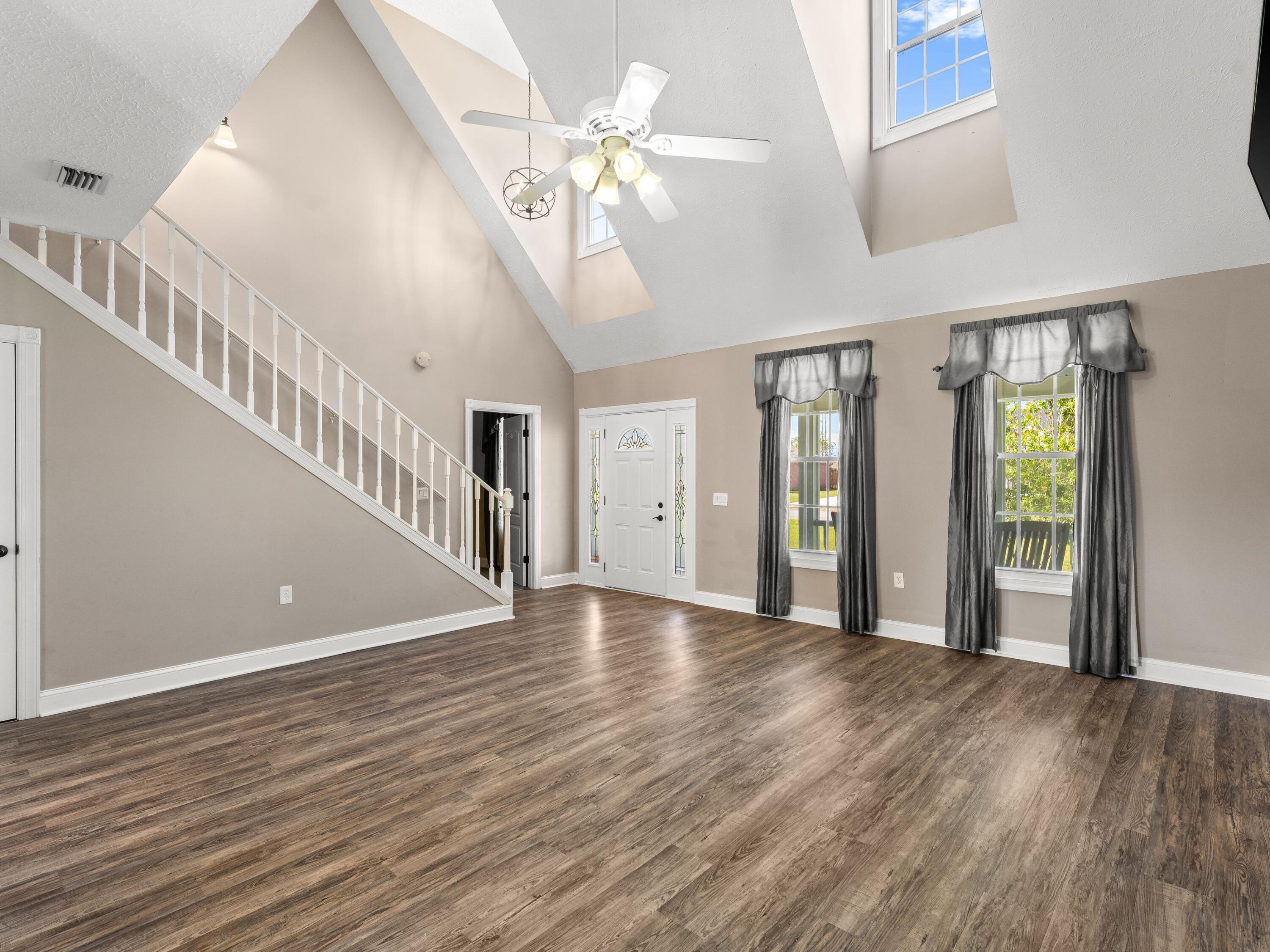 LYNN HAVEN - Residential