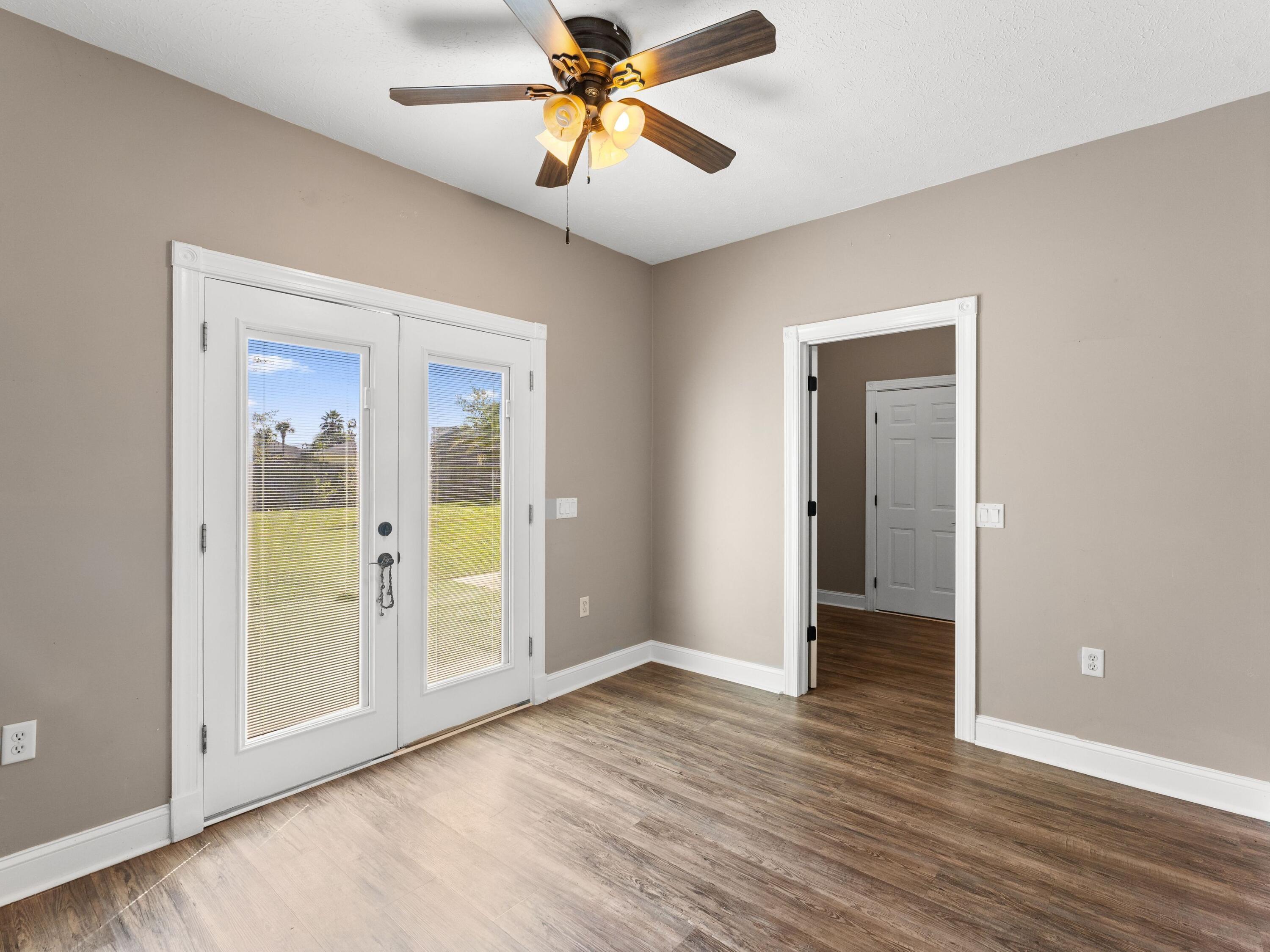 LYNN HAVEN - Residential