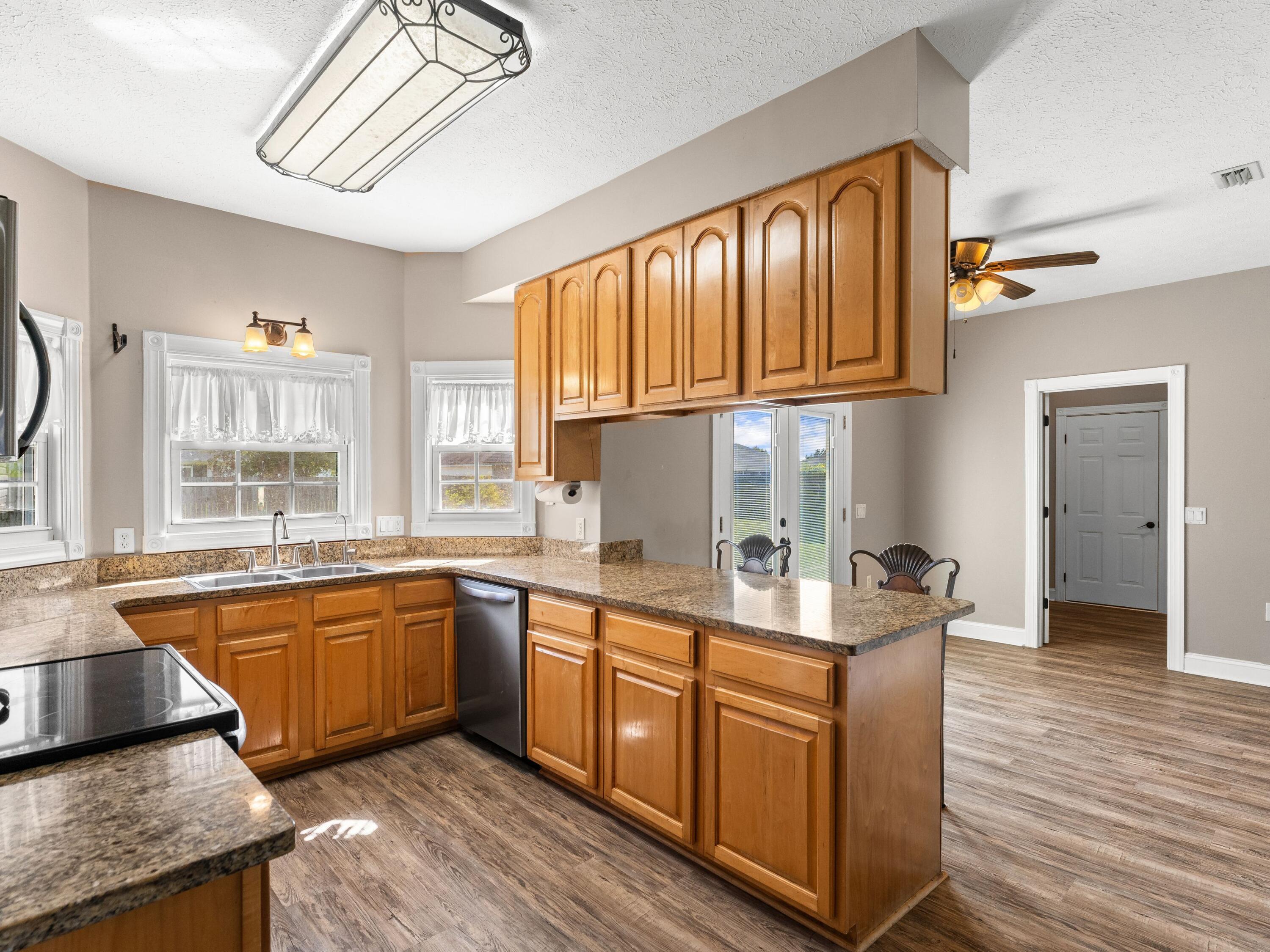 LYNN HAVEN - Residential