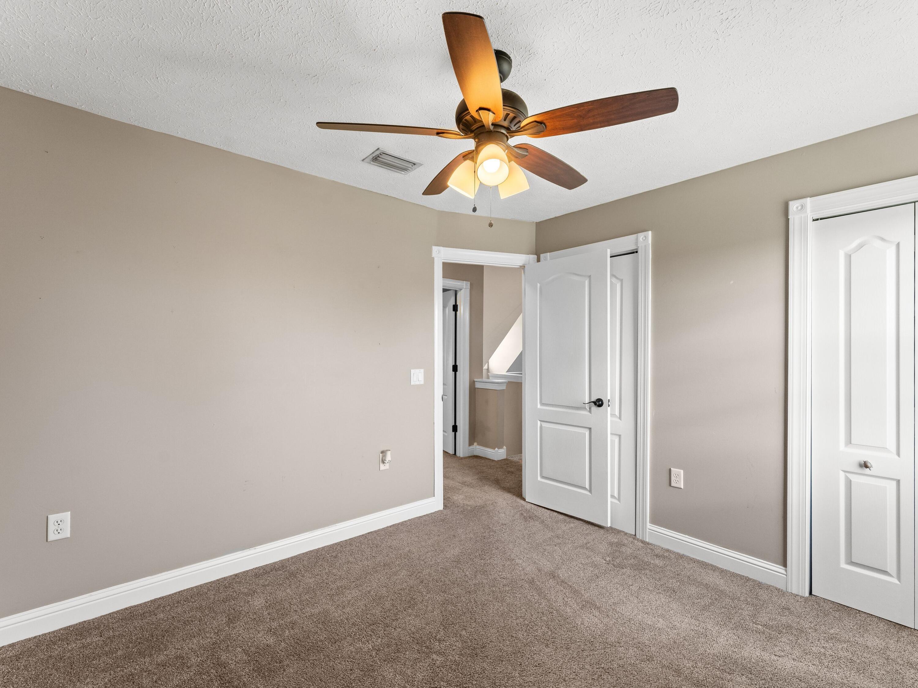 LYNN HAVEN - Residential