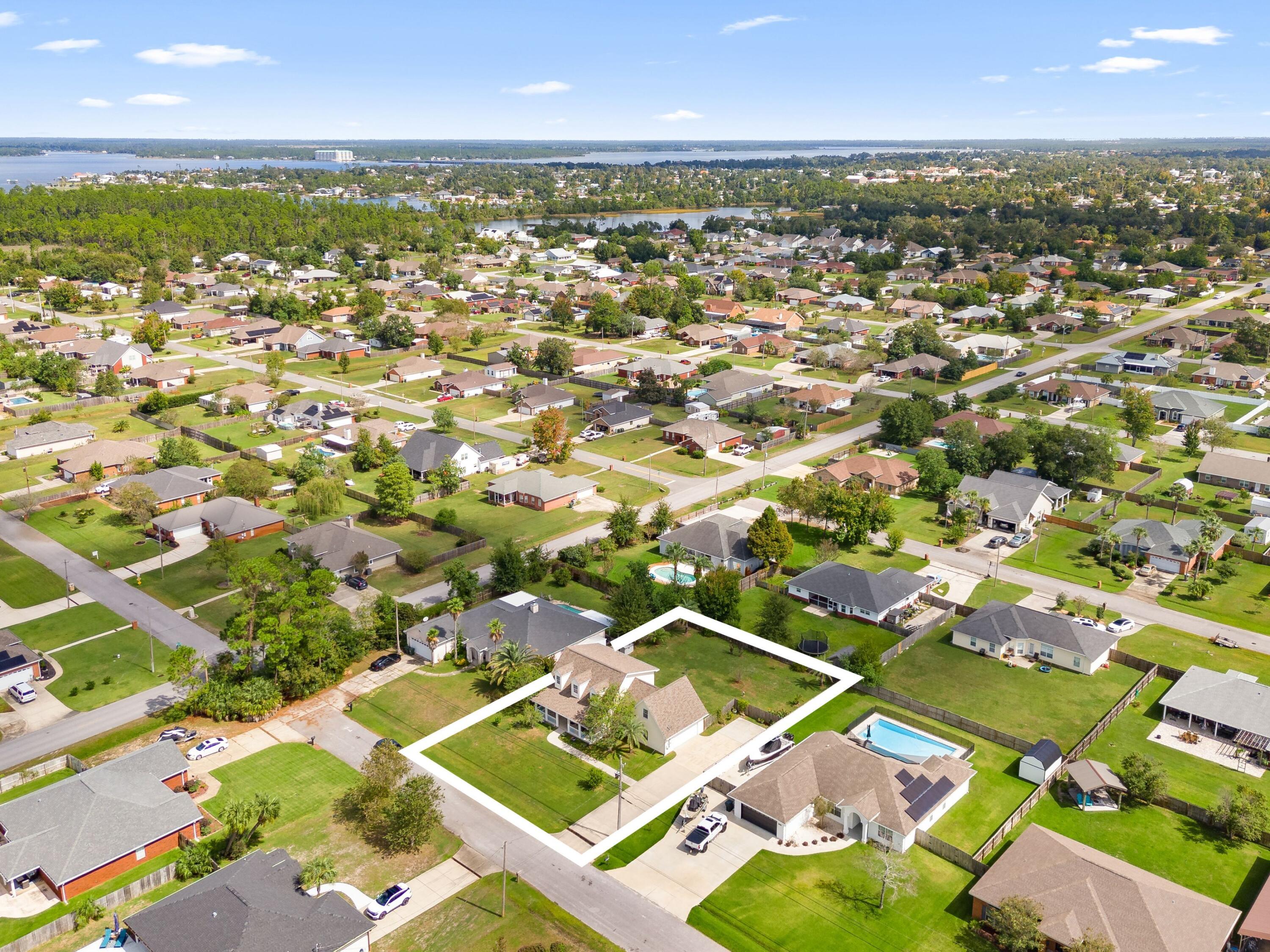 LYNN HAVEN - Residential