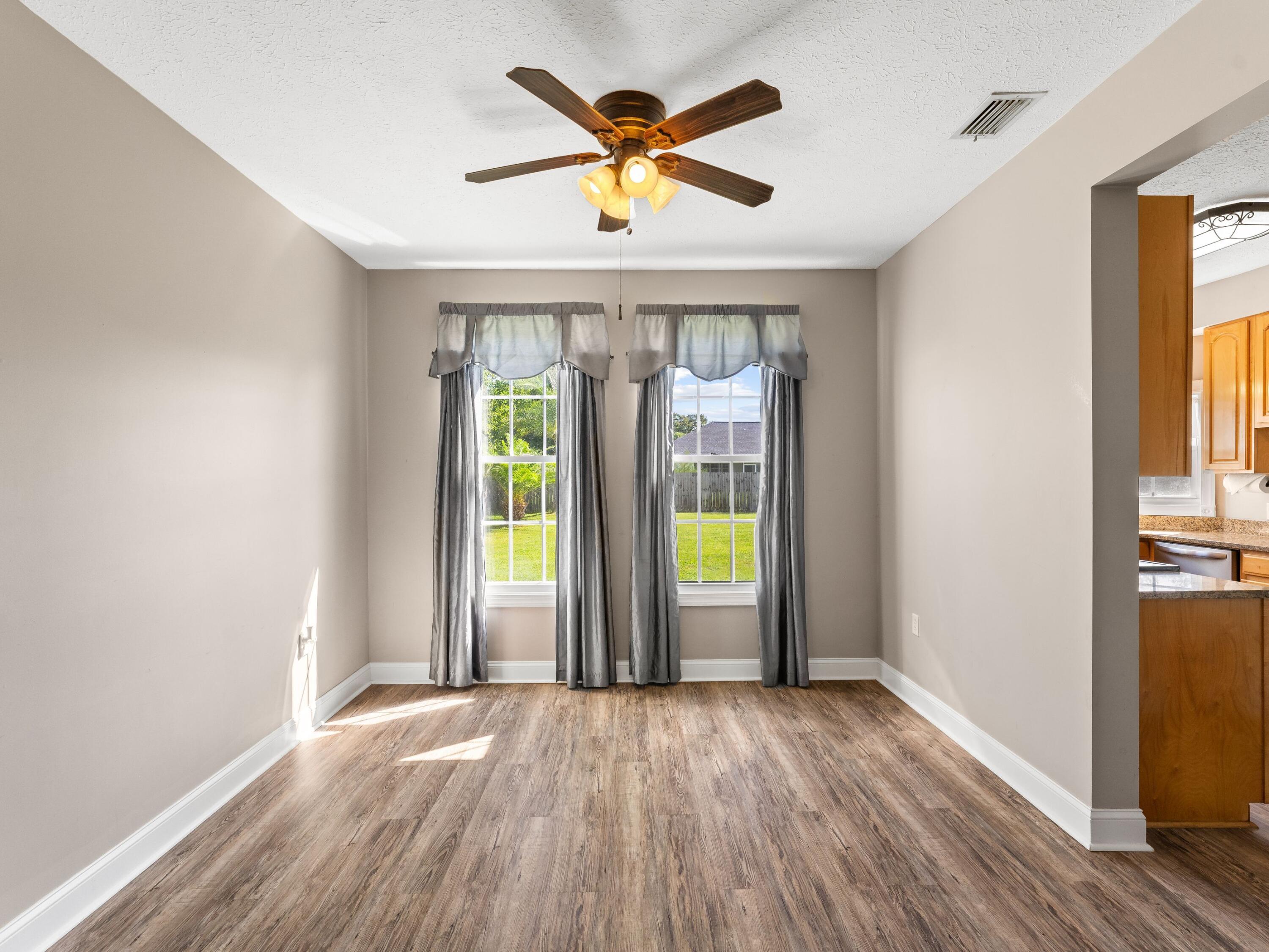 LYNN HAVEN - Residential