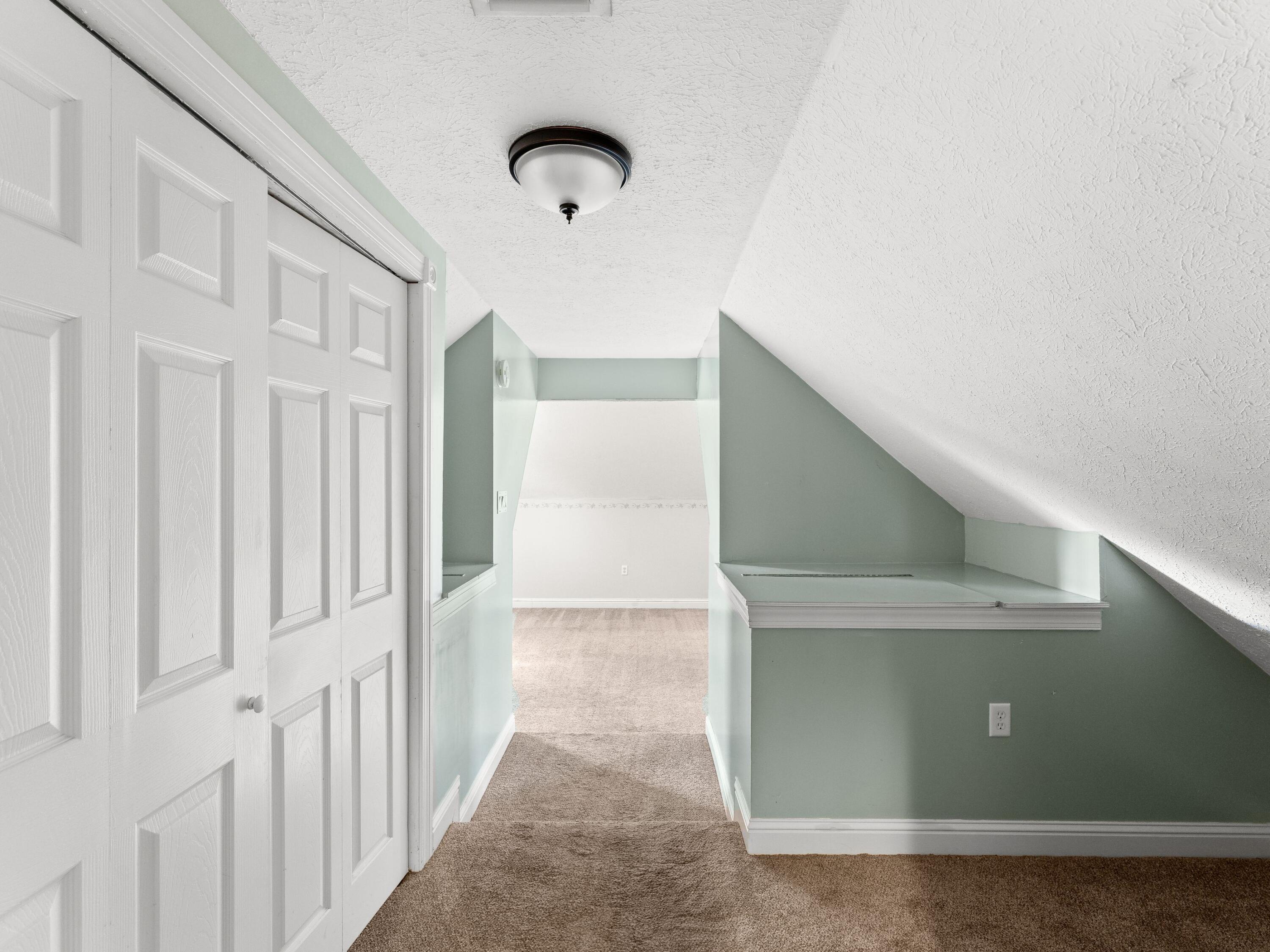 LYNN HAVEN - Residential