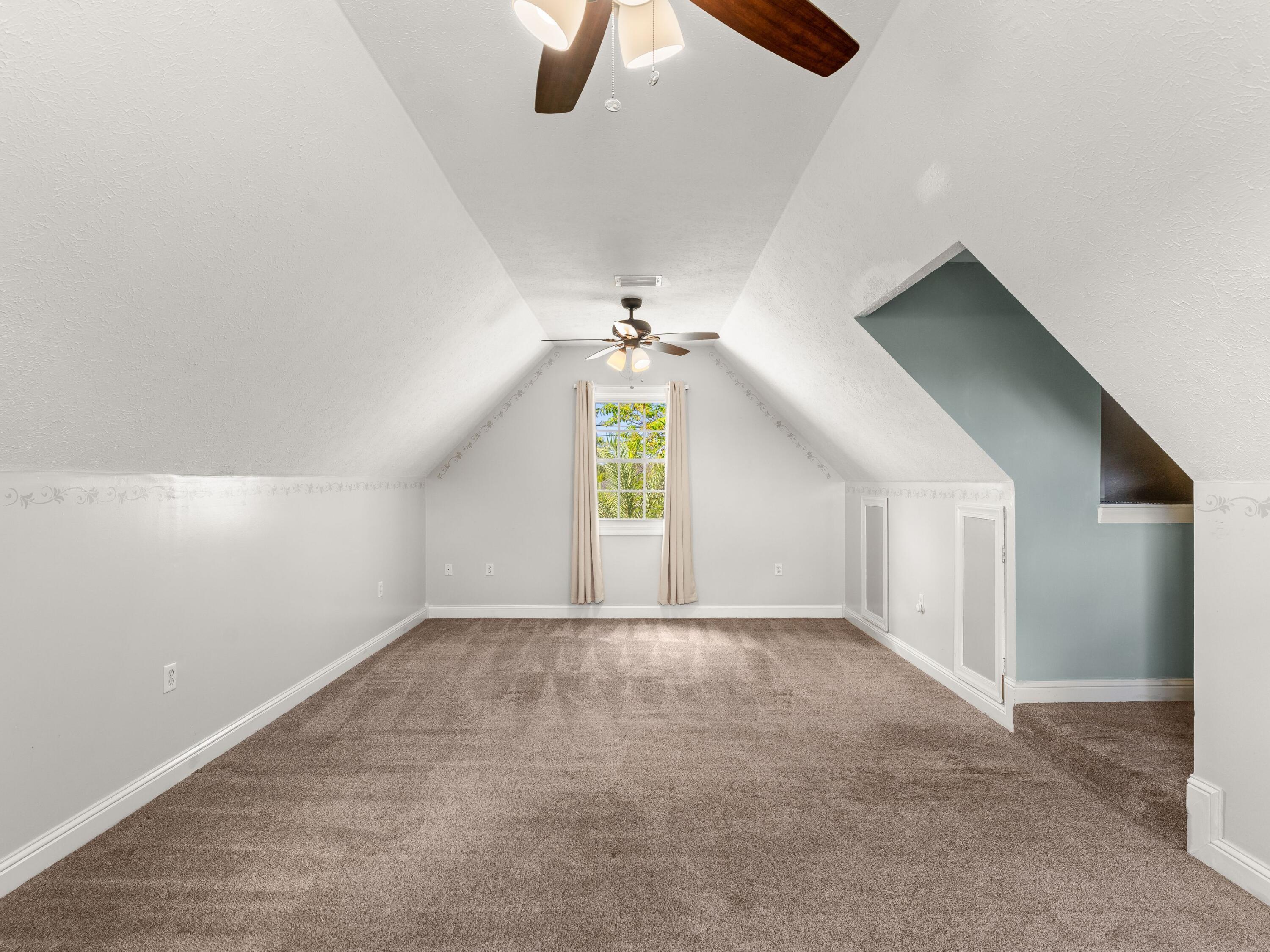 LYNN HAVEN - Residential