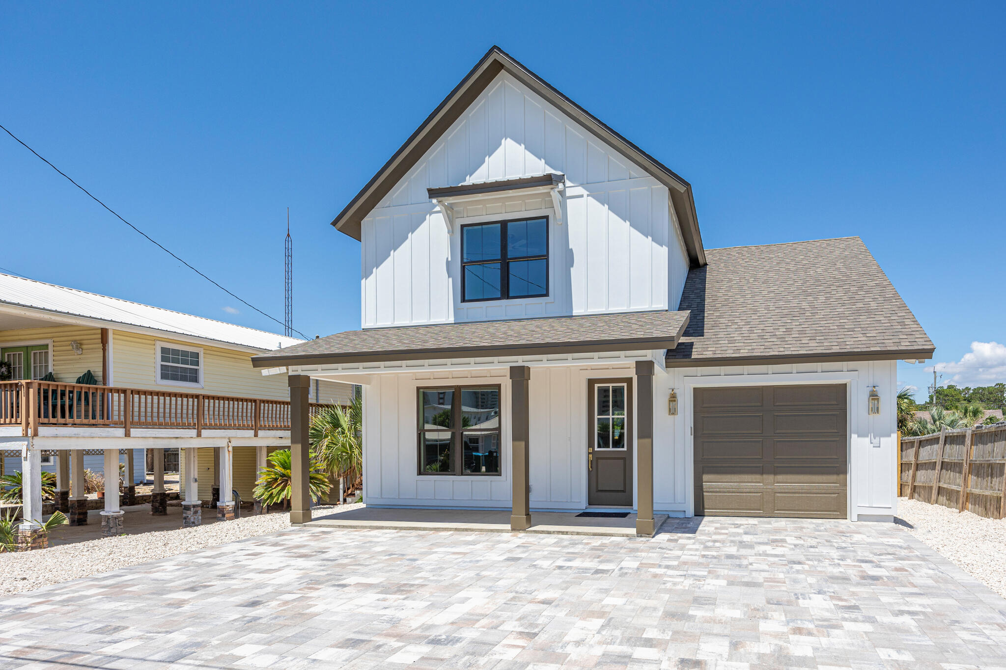 HOLIDAY BEACH UNIT 08 - Residential