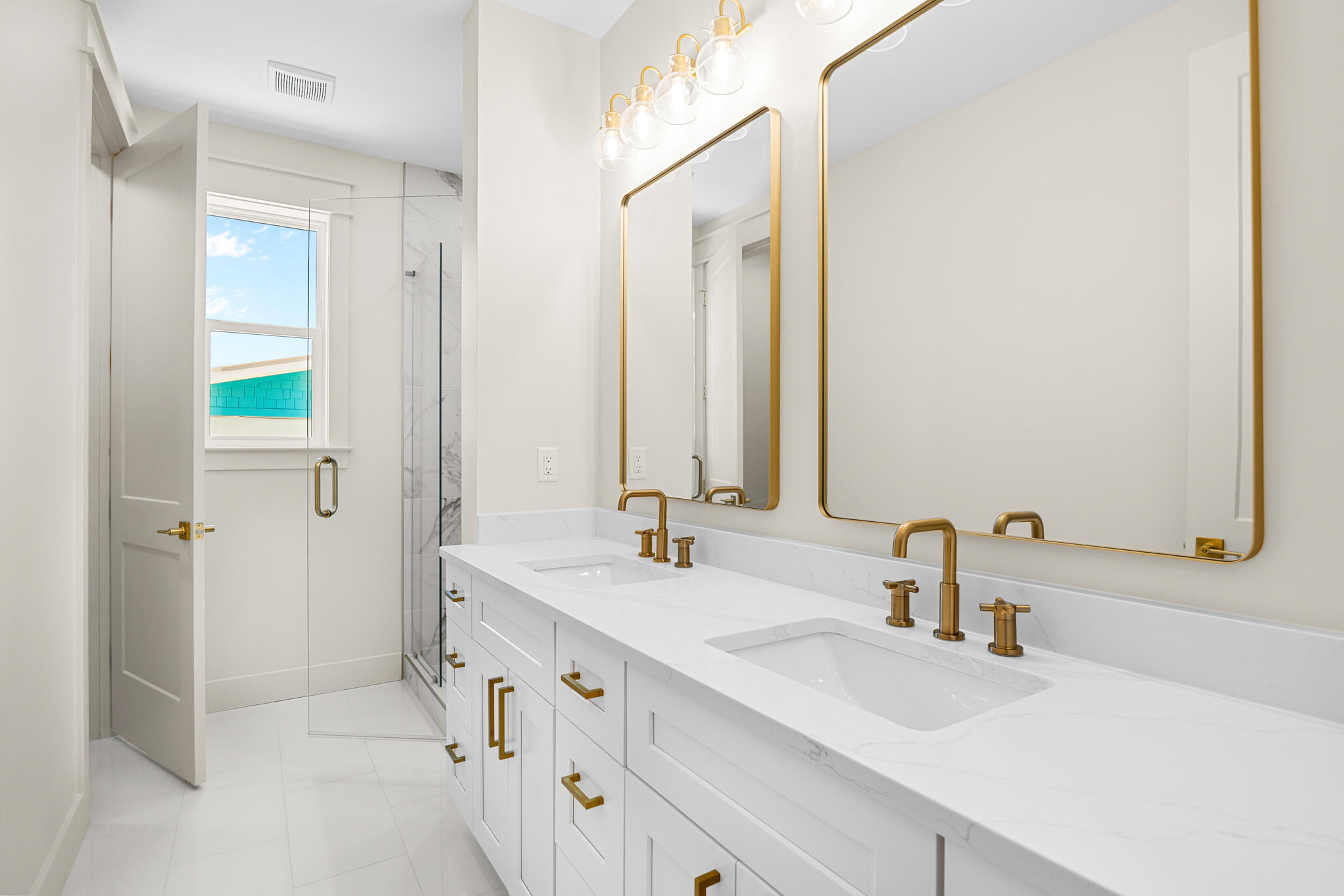 HOLIDAY BEACH UNIT 08 - Residential