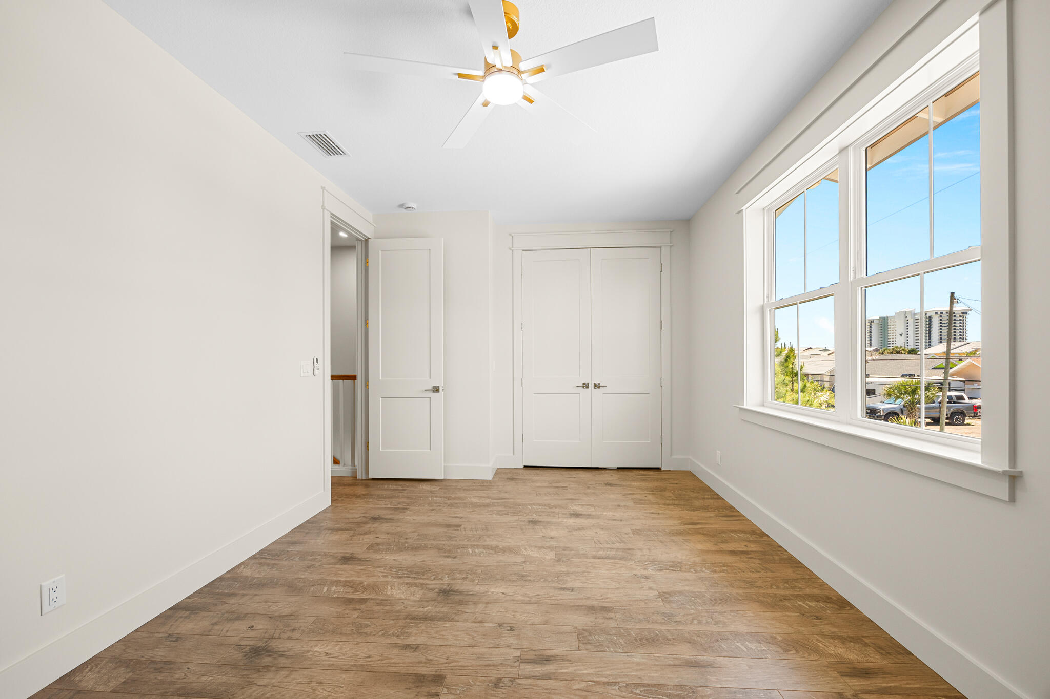 HOLIDAY BEACH UNIT 08 - Residential