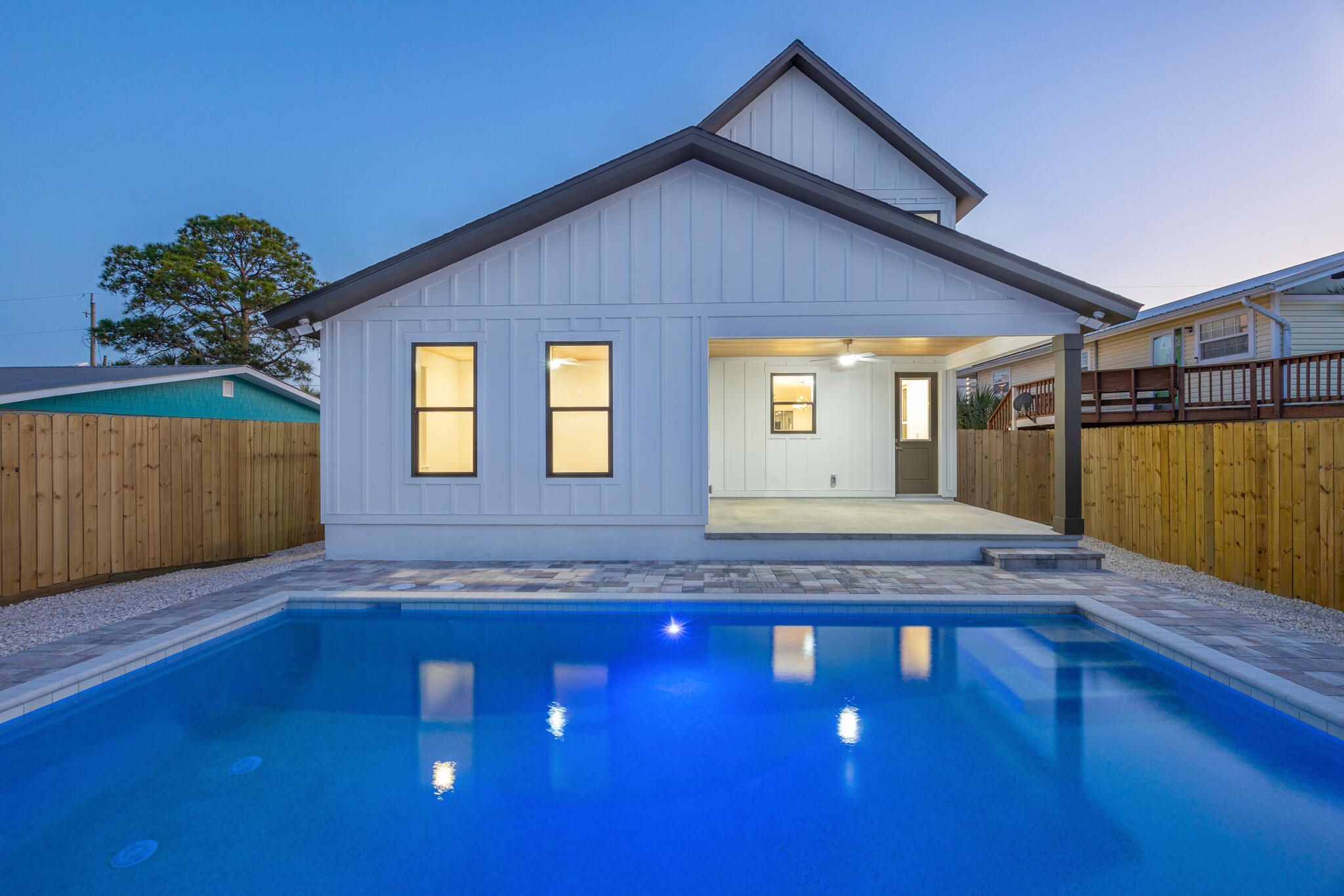 HOLIDAY BEACH UNIT 08 - Residential