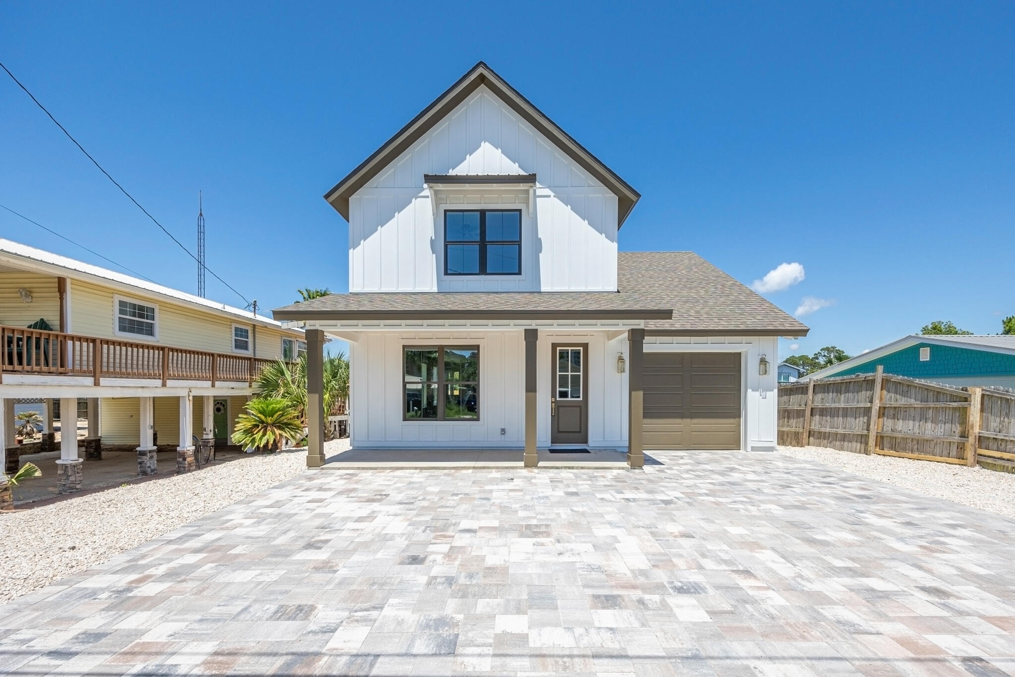 HOLIDAY BEACH UNIT 08 - Residential