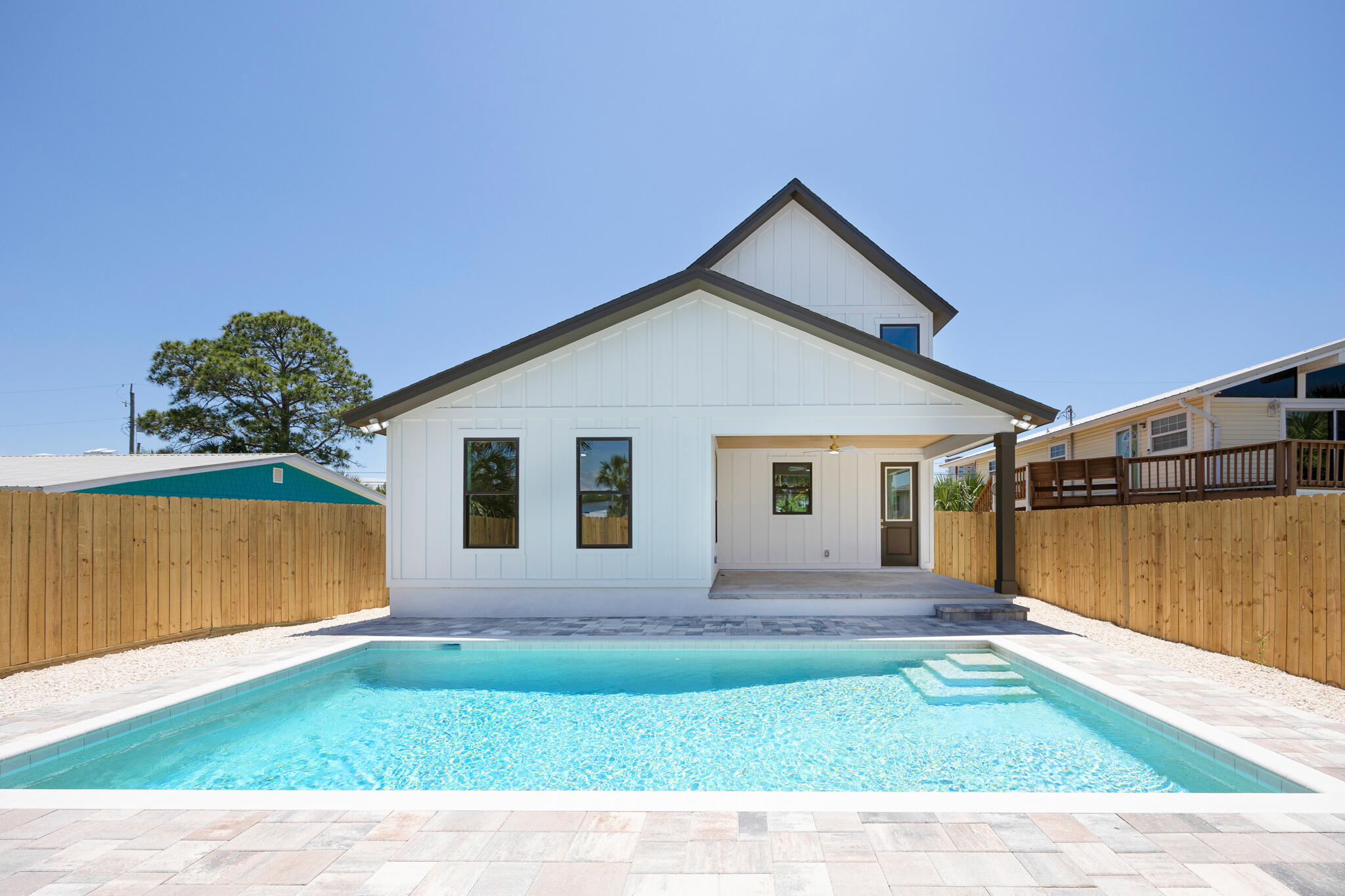 HOLIDAY BEACH UNIT 08 - Residential