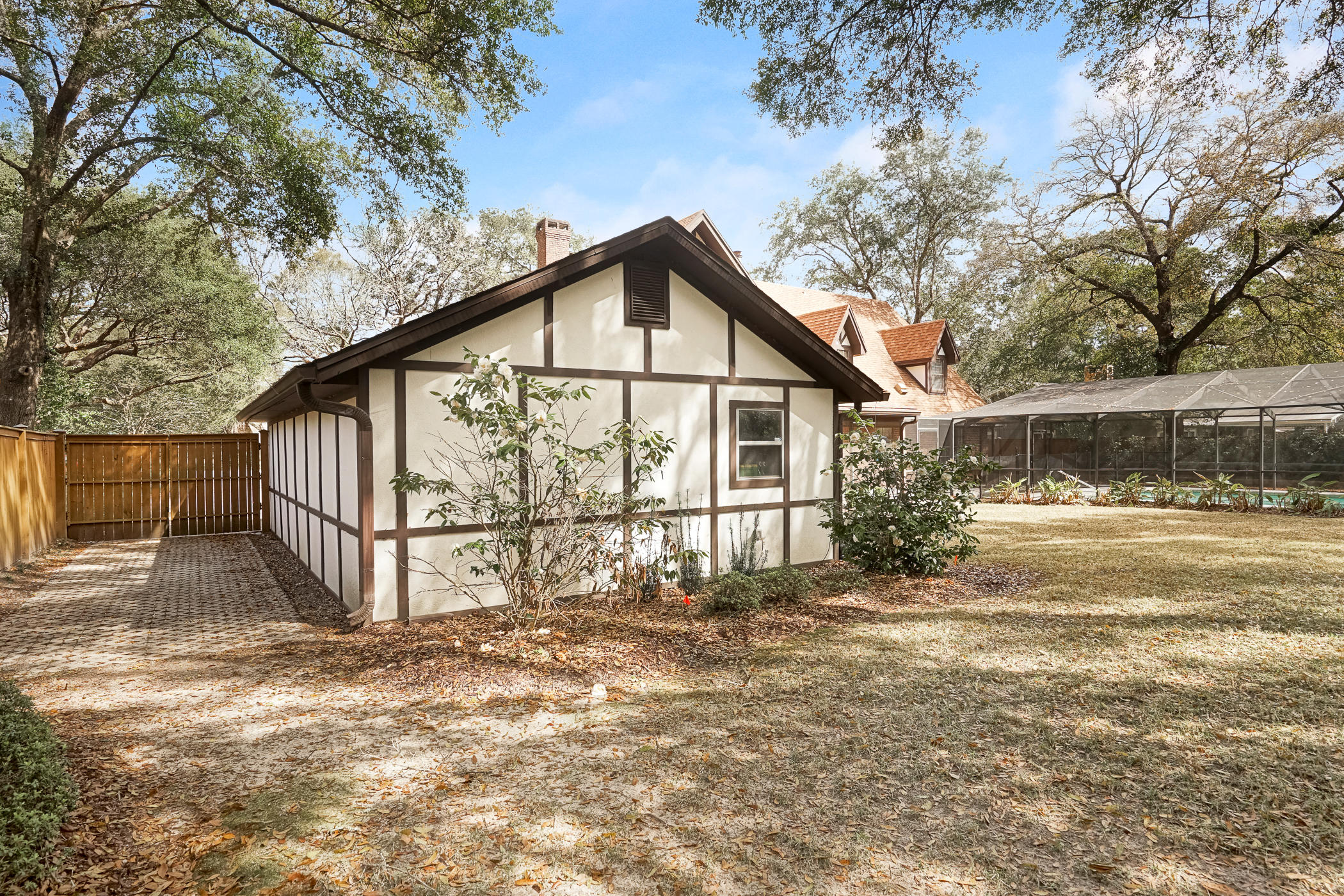 ROCKY BAYOU ESTATES 01 - Residential
