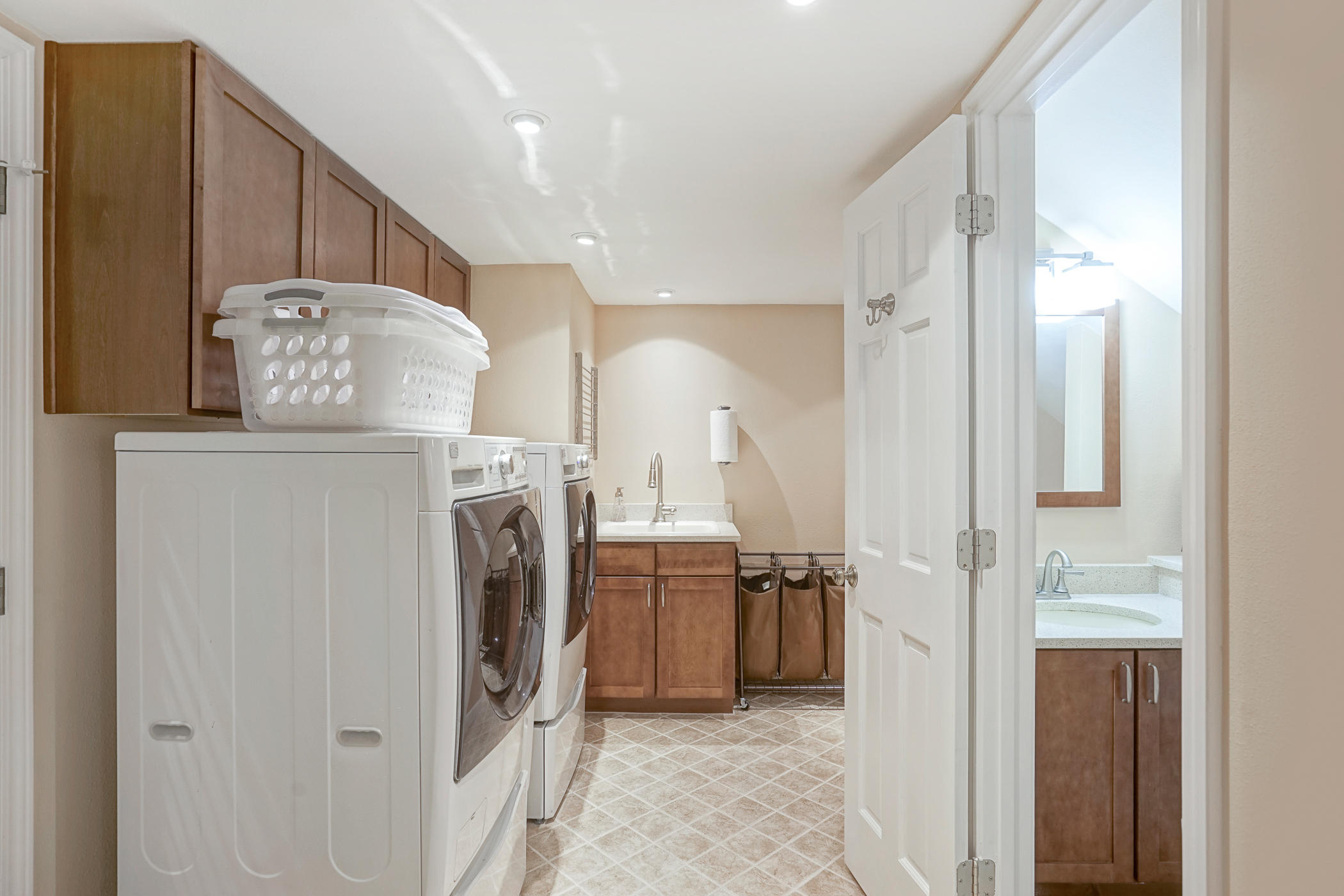 ROCKY BAYOU ESTATES 01 - Residential
