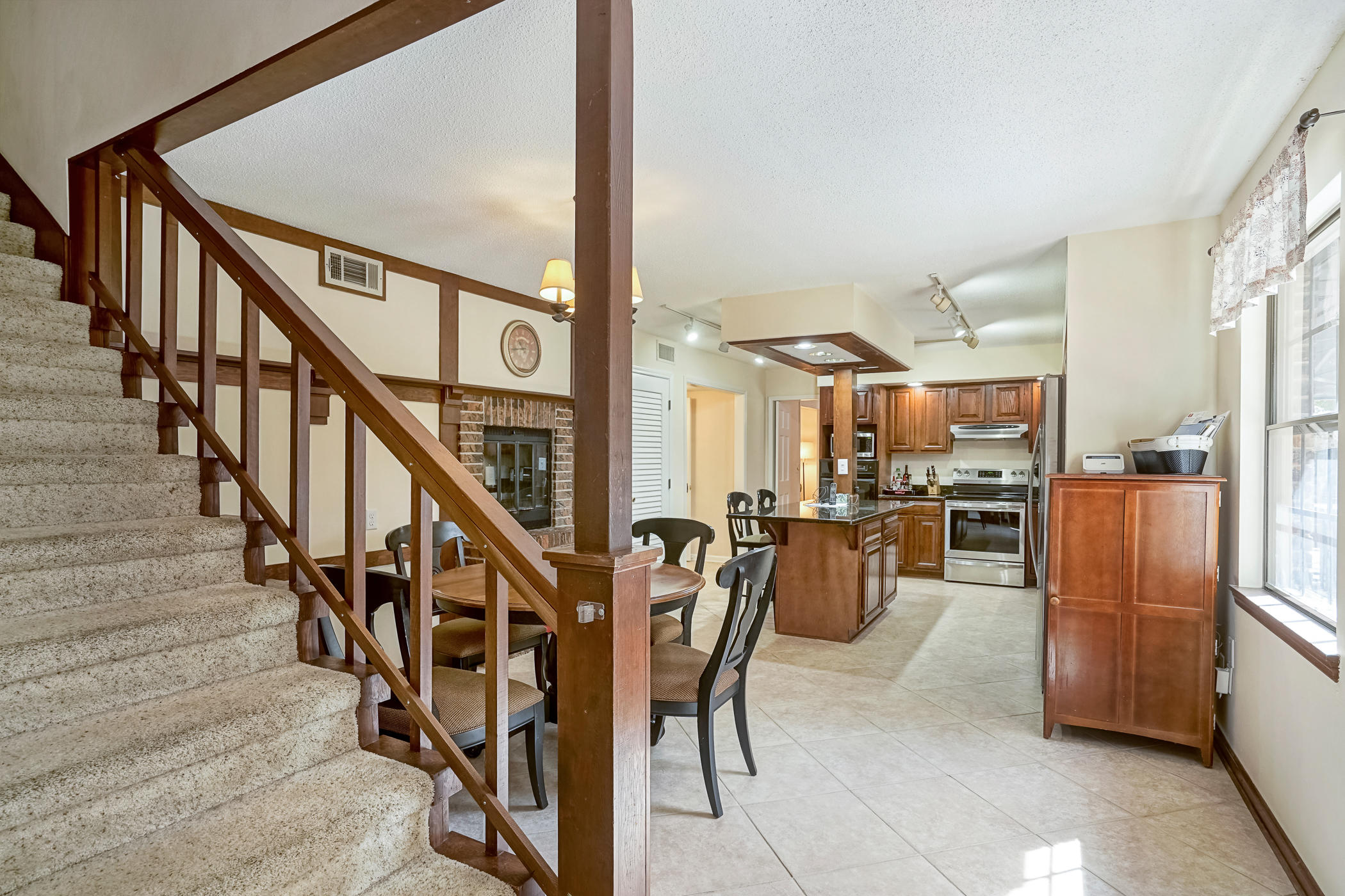 ROCKY BAYOU ESTATES 01 - Residential