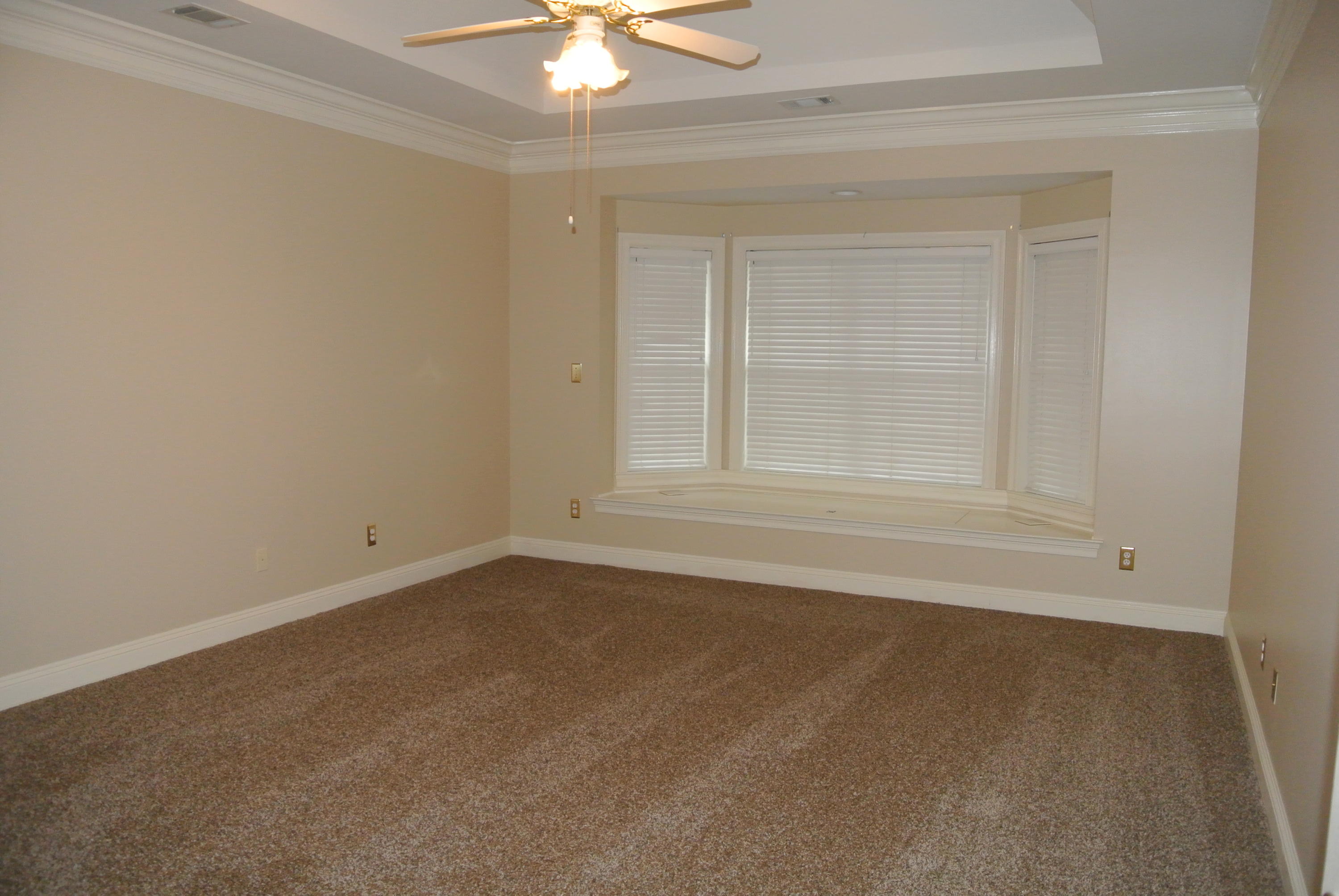 TURNBERRY PLACE - Residential Lease