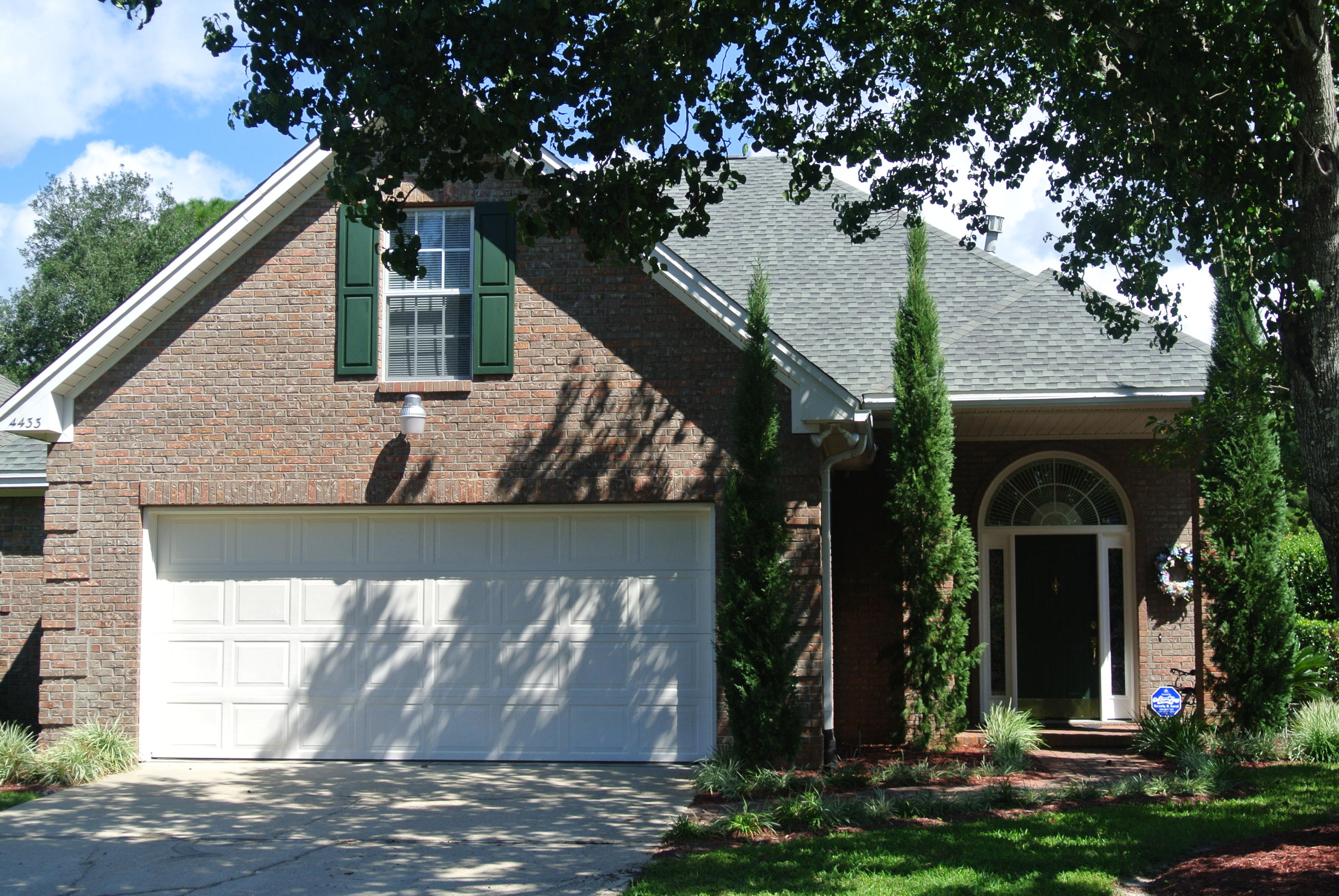 TURNBERRY PLACE - Residential Lease