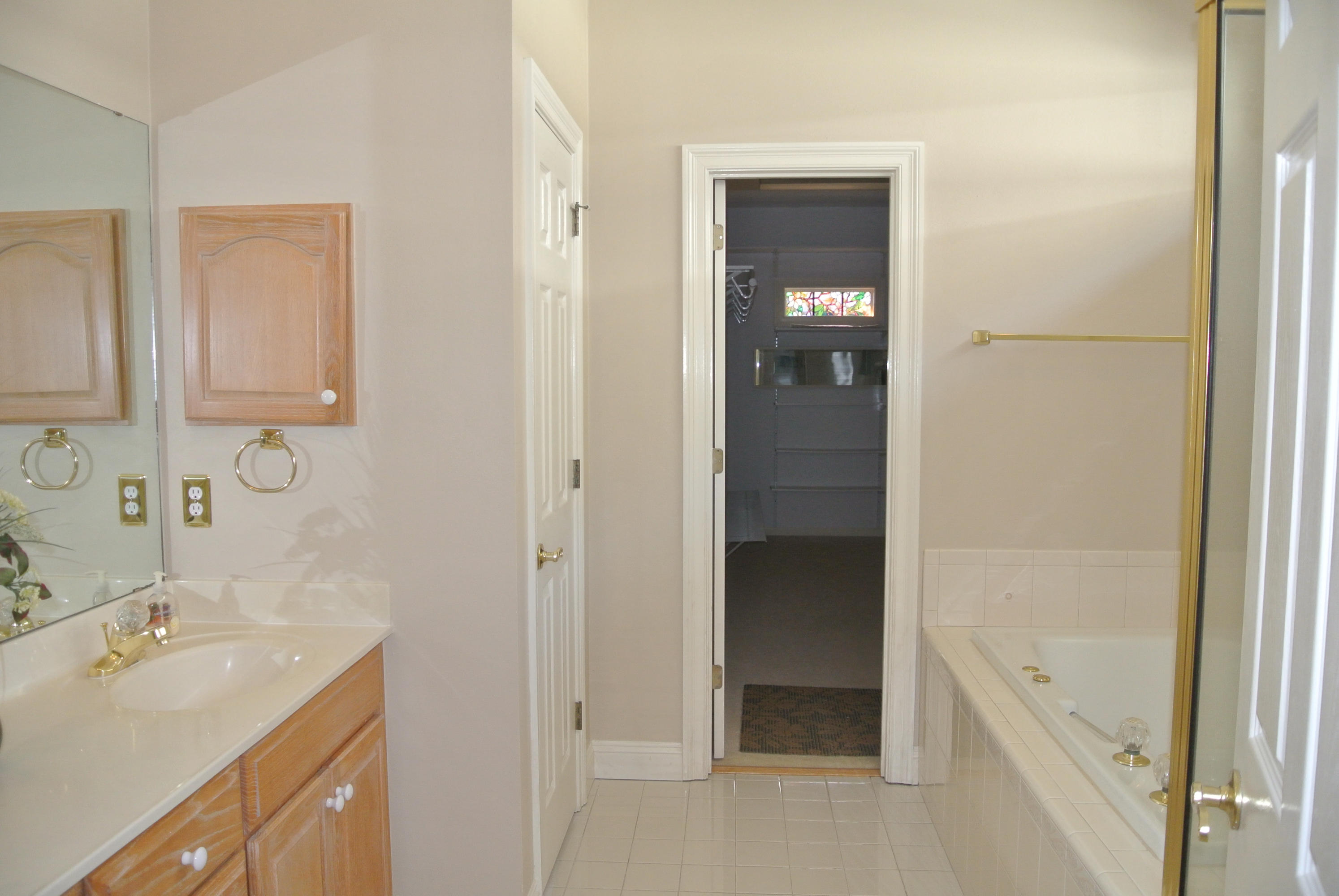 TURNBERRY PLACE - Residential Lease