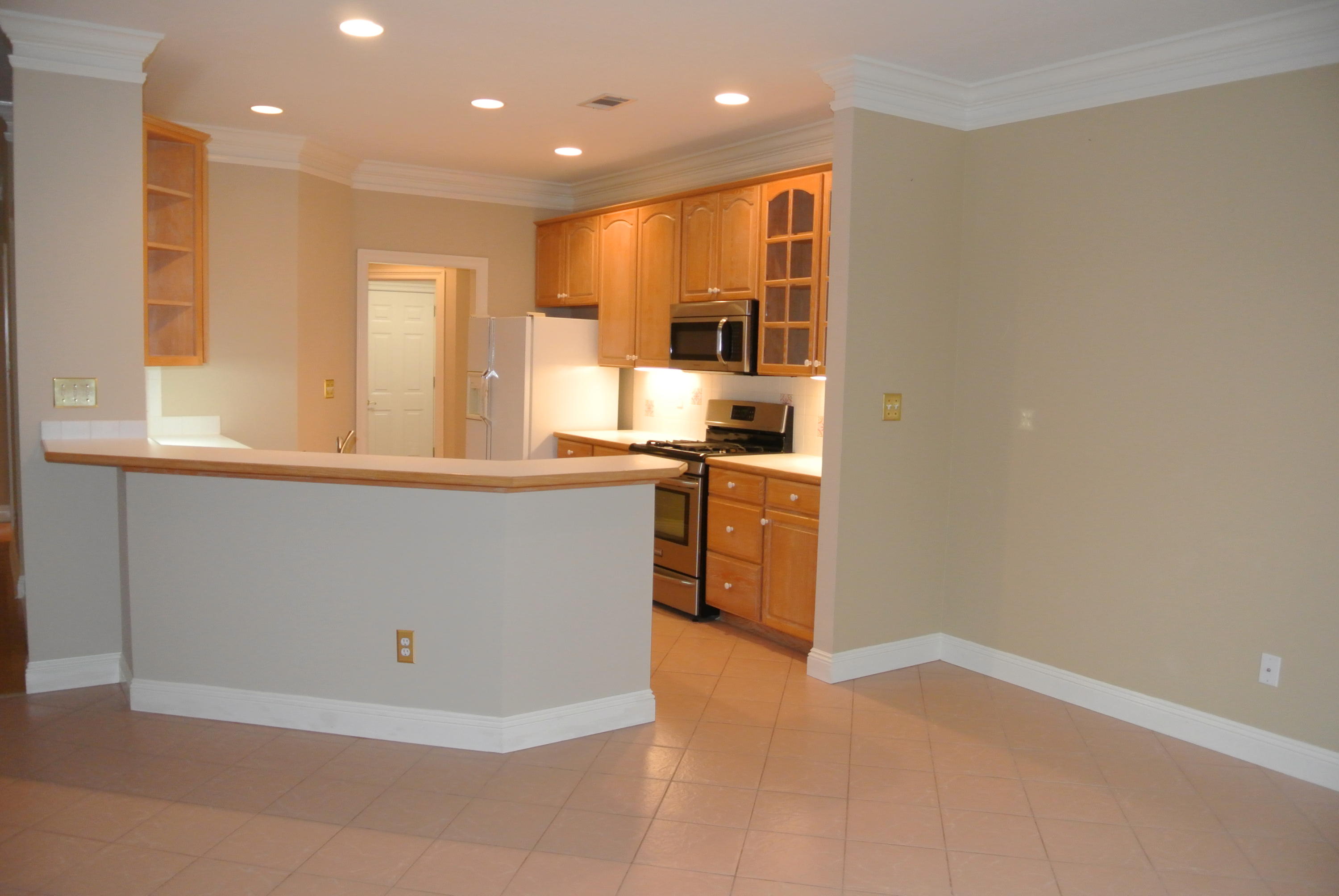 TURNBERRY PLACE - Residential Lease