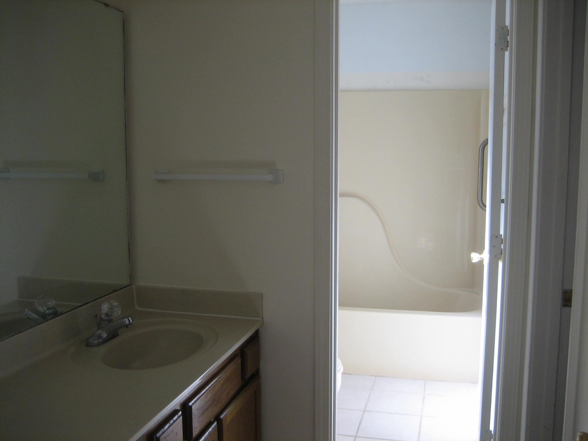 COUNTRY CLUB ESTATES 1ST ADDN - Residential