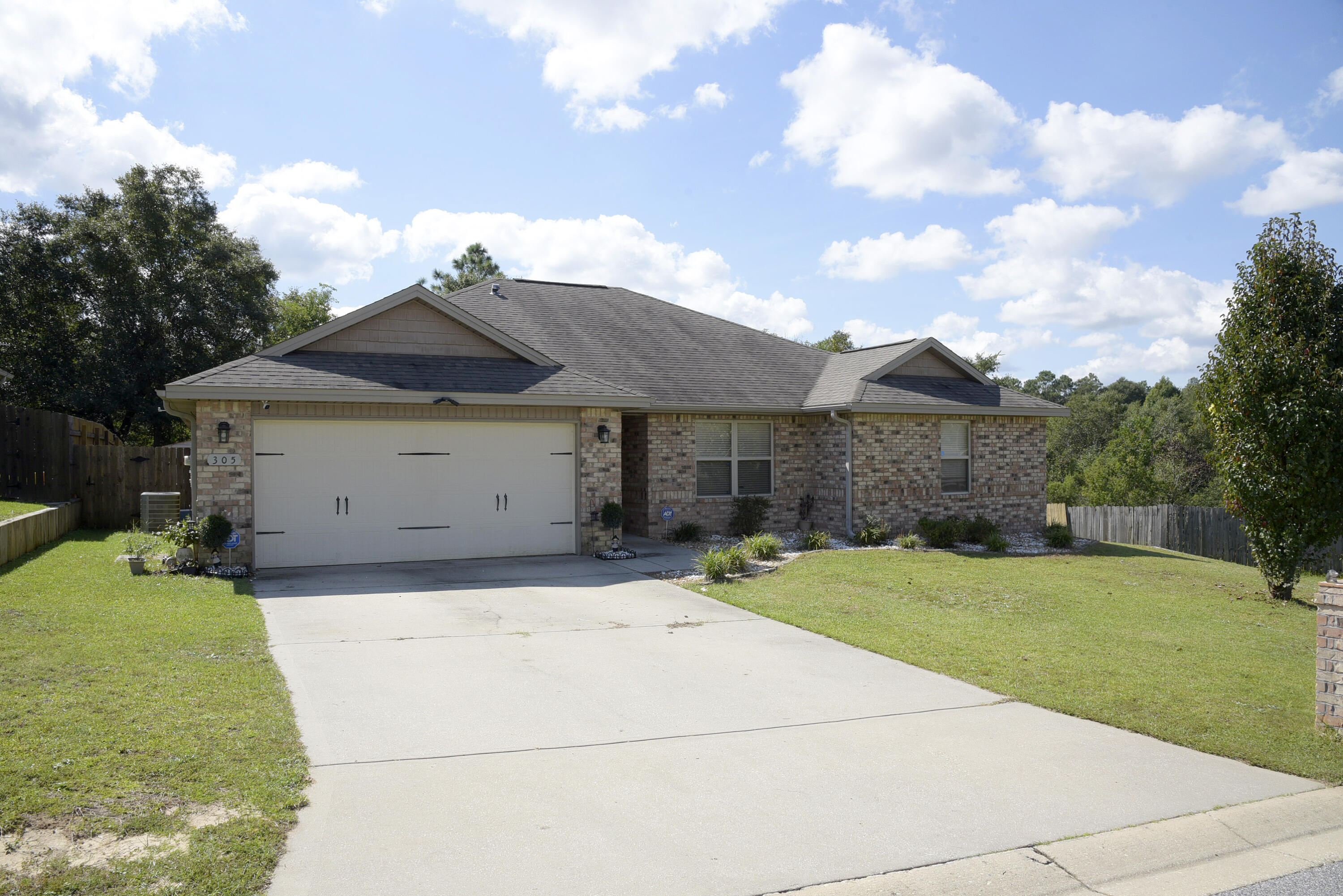 TRAILWOOD ESTATES - Residential