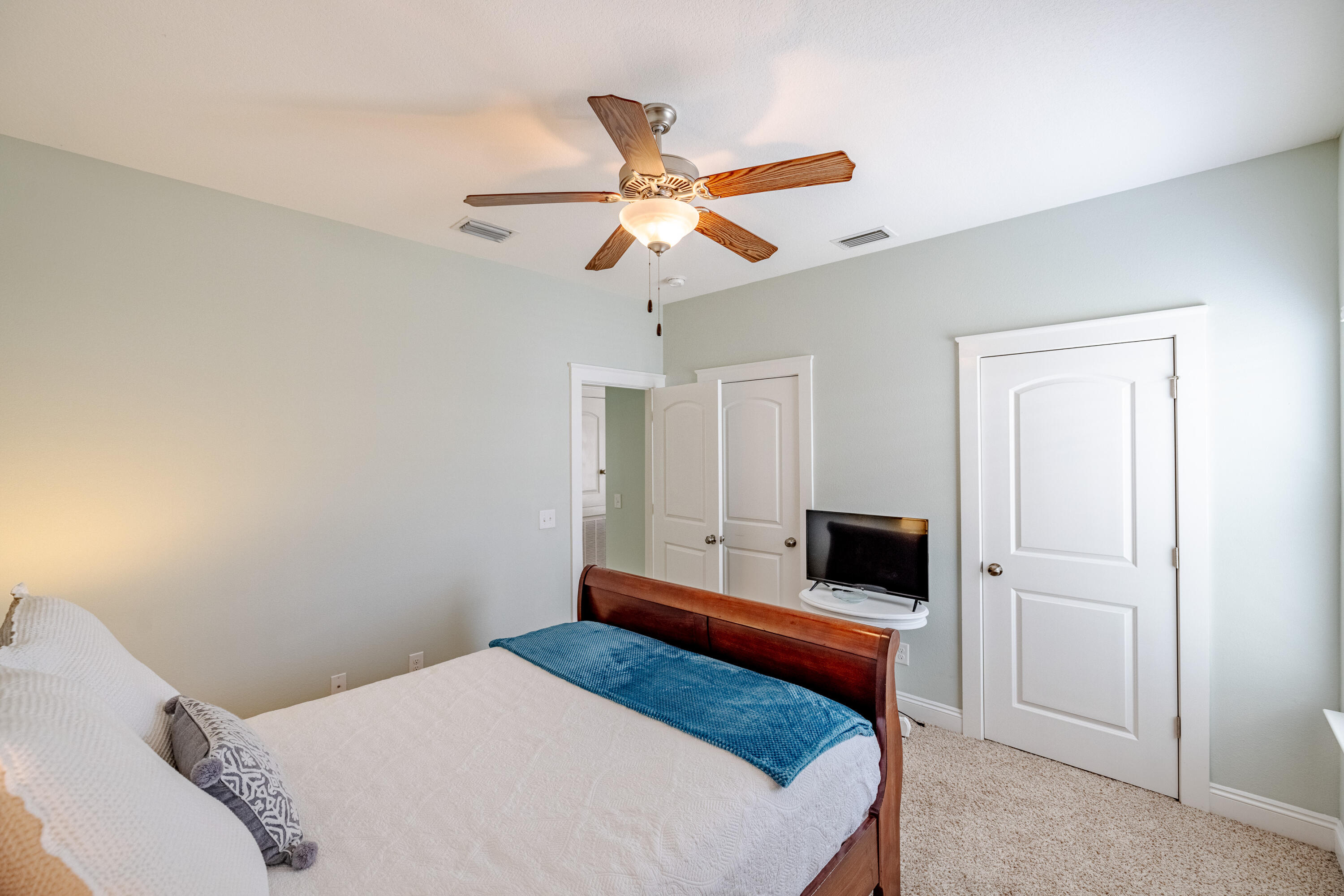 HIGH RIDGE ESTATES - Residential